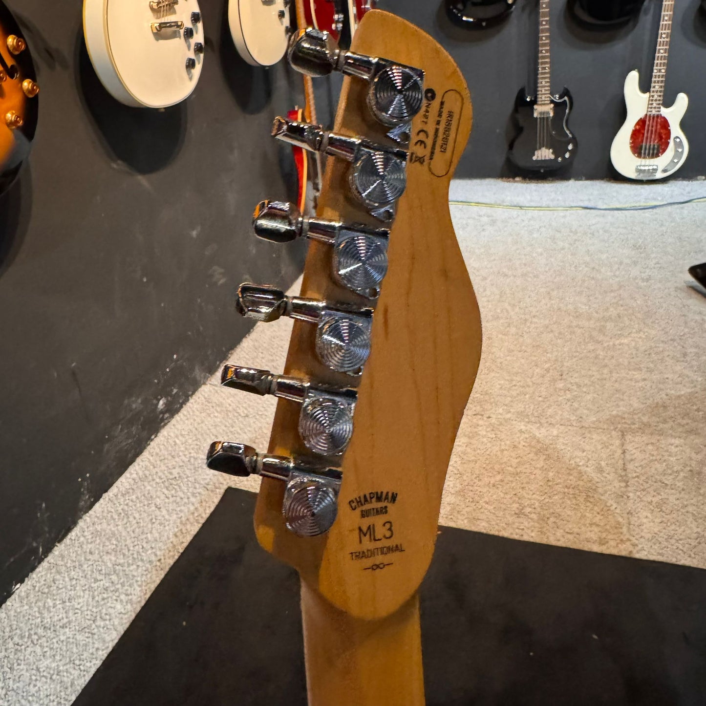 Chapman ML3 Pro Traditional - white dove