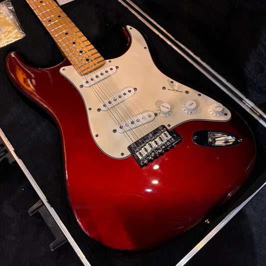 Fender American Standard Stratocaster with Maple Fretboard 2008 - Candy Cola