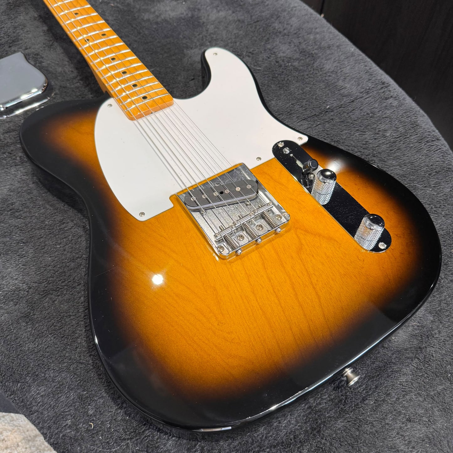 Fender Classic Series 50s Esquier - 2-colour sunburst