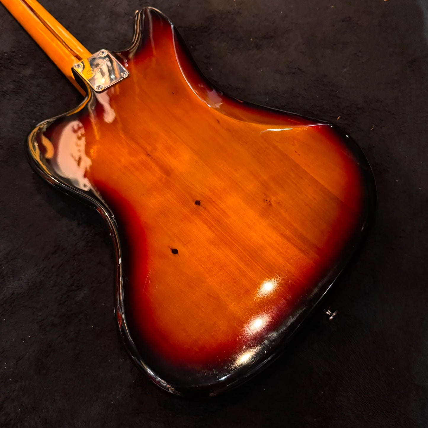 Squier Vintage Modified Jaguar HH with Rosewood Fretboard 2011 - 2017 - 3-Color Sunburst