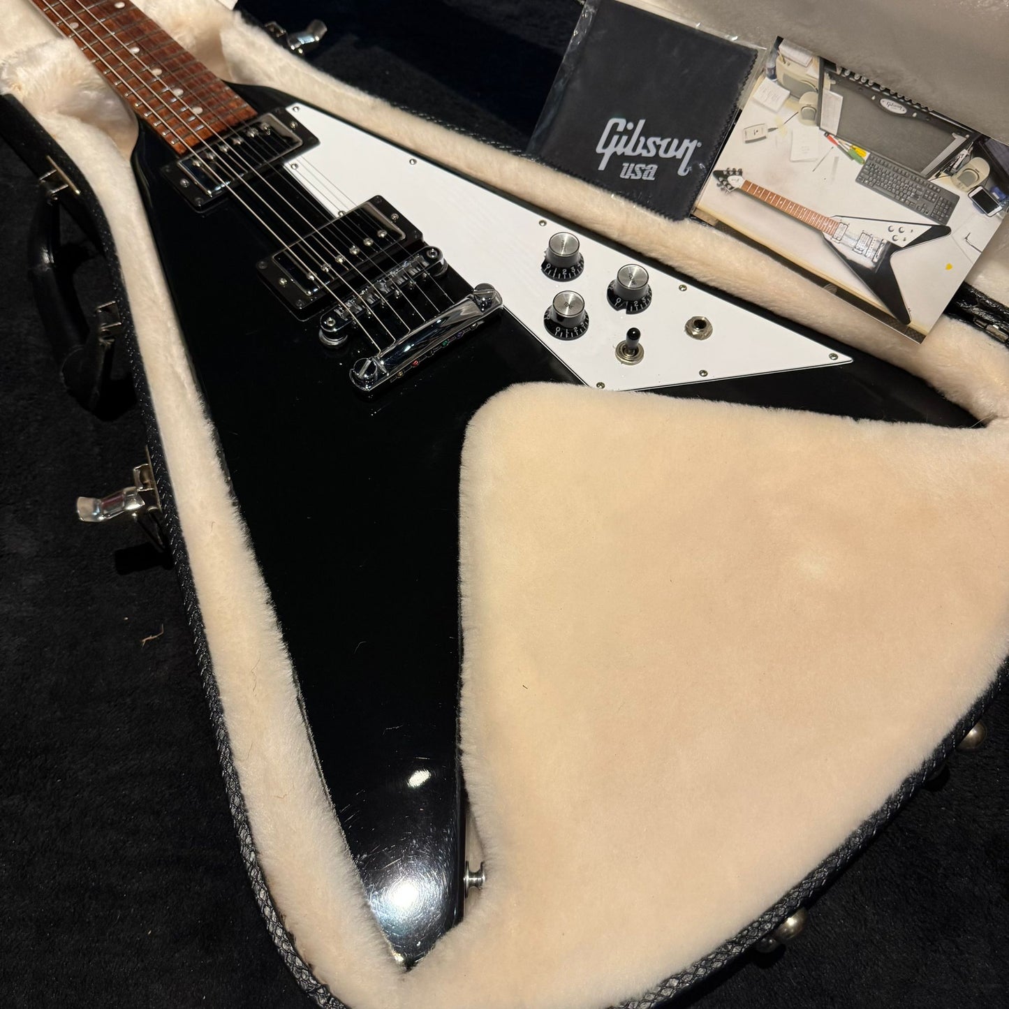 Gibson Flying V T 2014 with dirty finger pickups