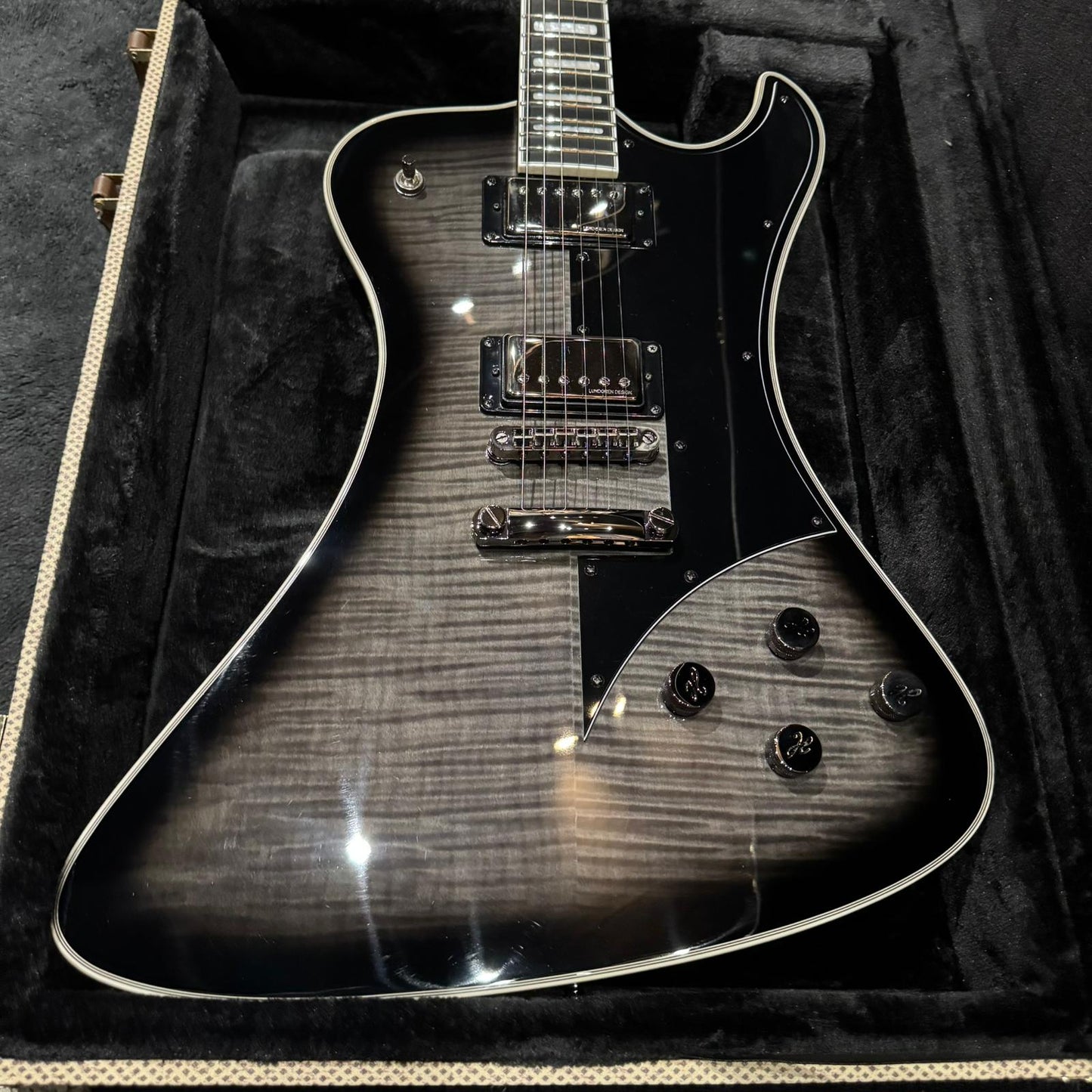 Hagstrom Fantomen LTD Edition Cosmic Burst with Hard Case