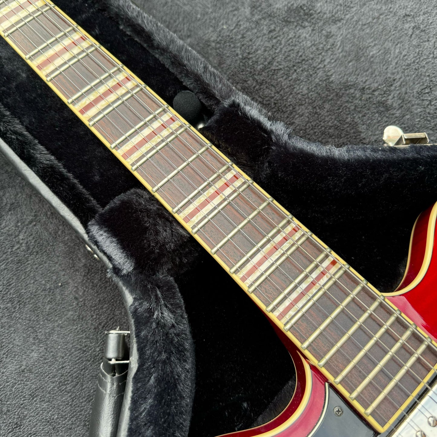 Hofner Contemporary Series Verythin with Jatoba Fretboard - Transparent Red LEFTHANDED