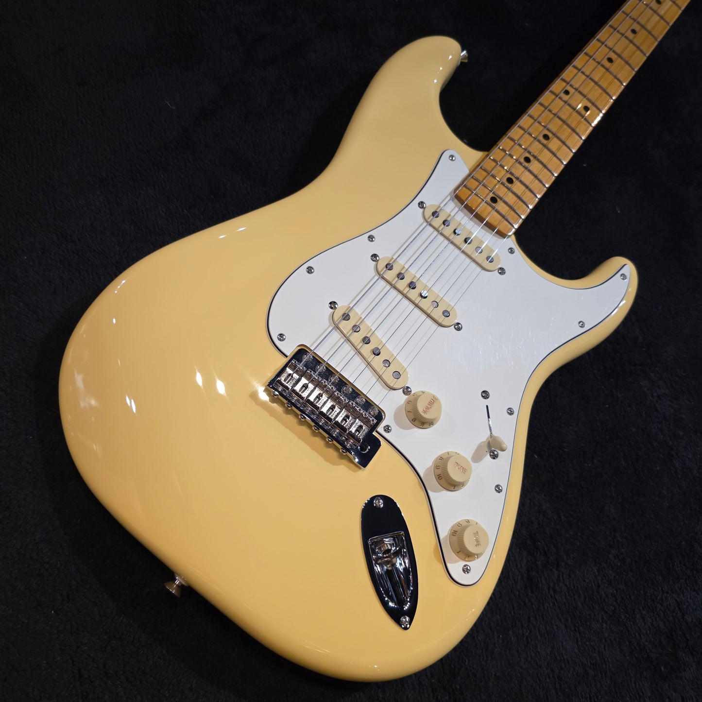 Fender Vintera II '70s Stratocaster with Maple Fretboard 2025 - Vintage White