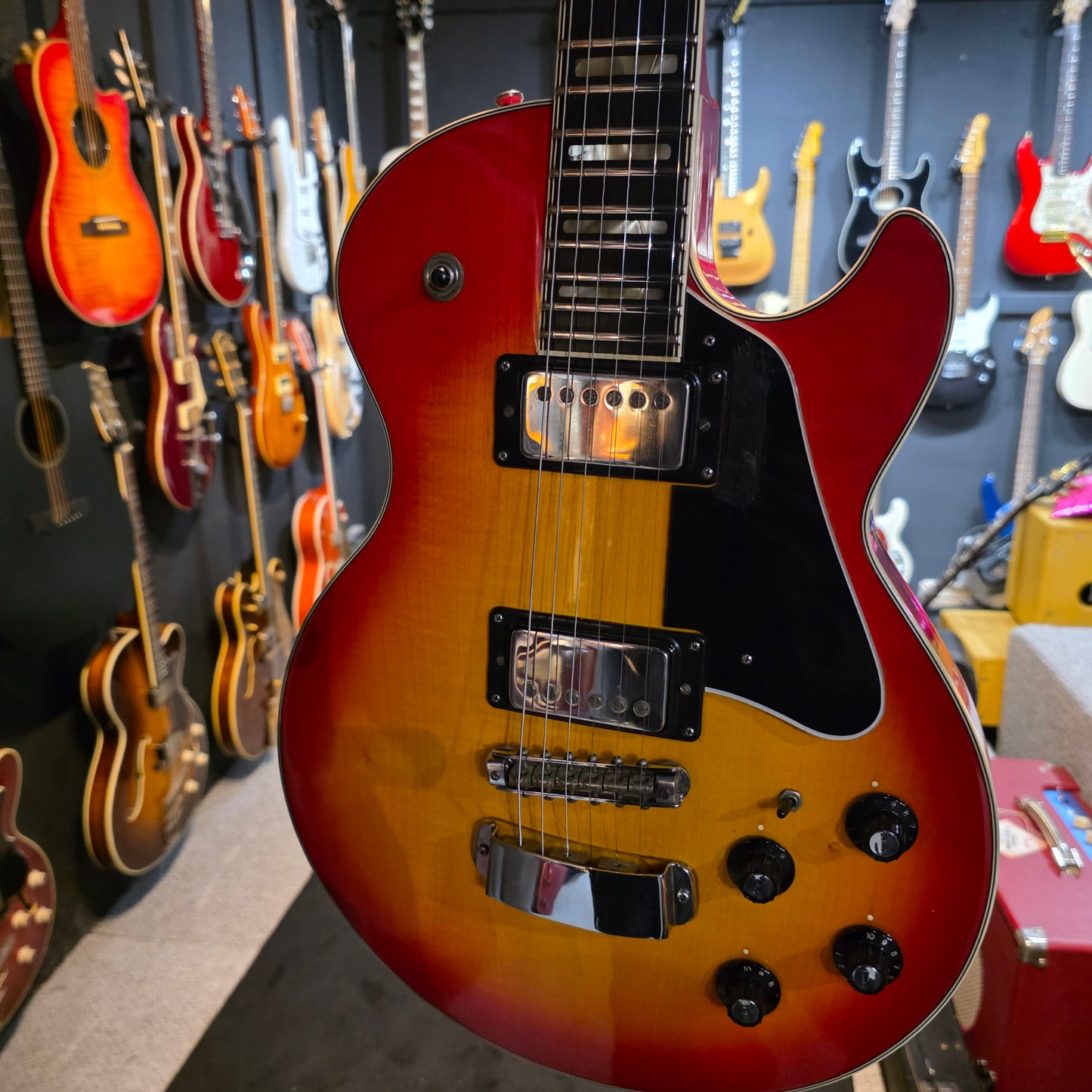 Hagstrom Super Swede 1980 Golden Sunburst #162 of #250