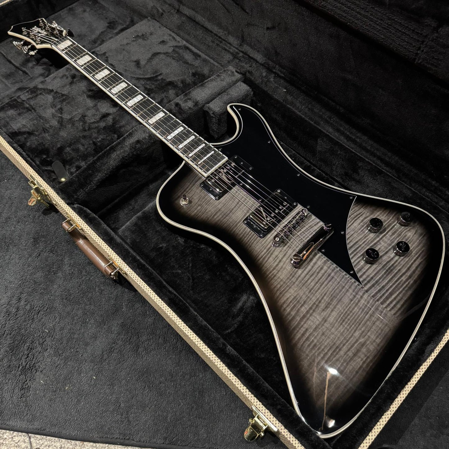 Hagstrom Fantomen LTD Edition Cosmic Burst with Hard Case