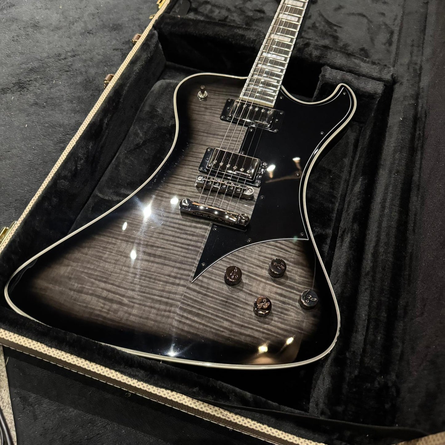 Hagstrom Fantomen LTD Edition Cosmic Burst with Hard Case