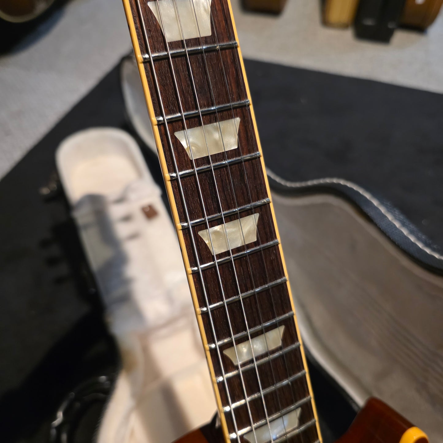 Gibson Les Paul Standard with '60s Neck Profile 2007 - Heritage Cherry Sunburst