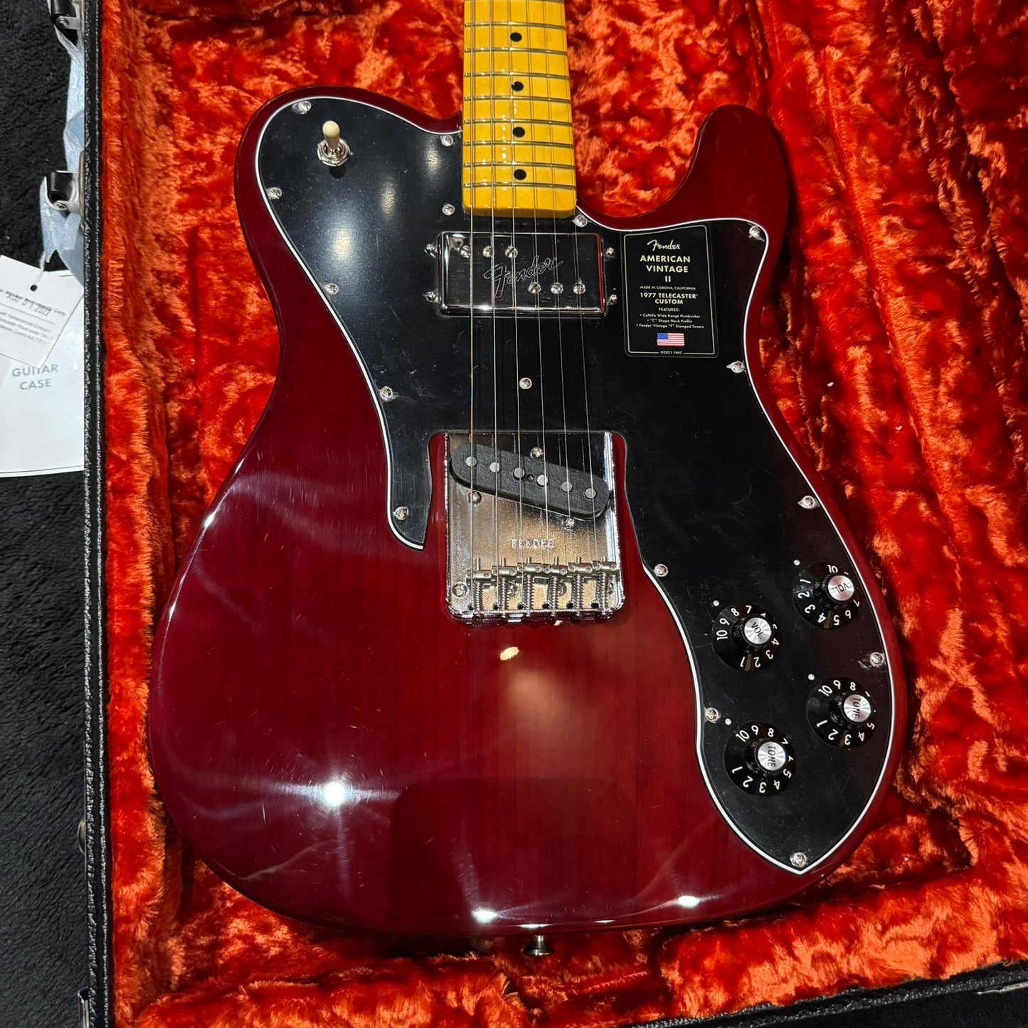 Fender American Vintage II '77 Telecaster Custom with Maple Fretboard 2022 Wine