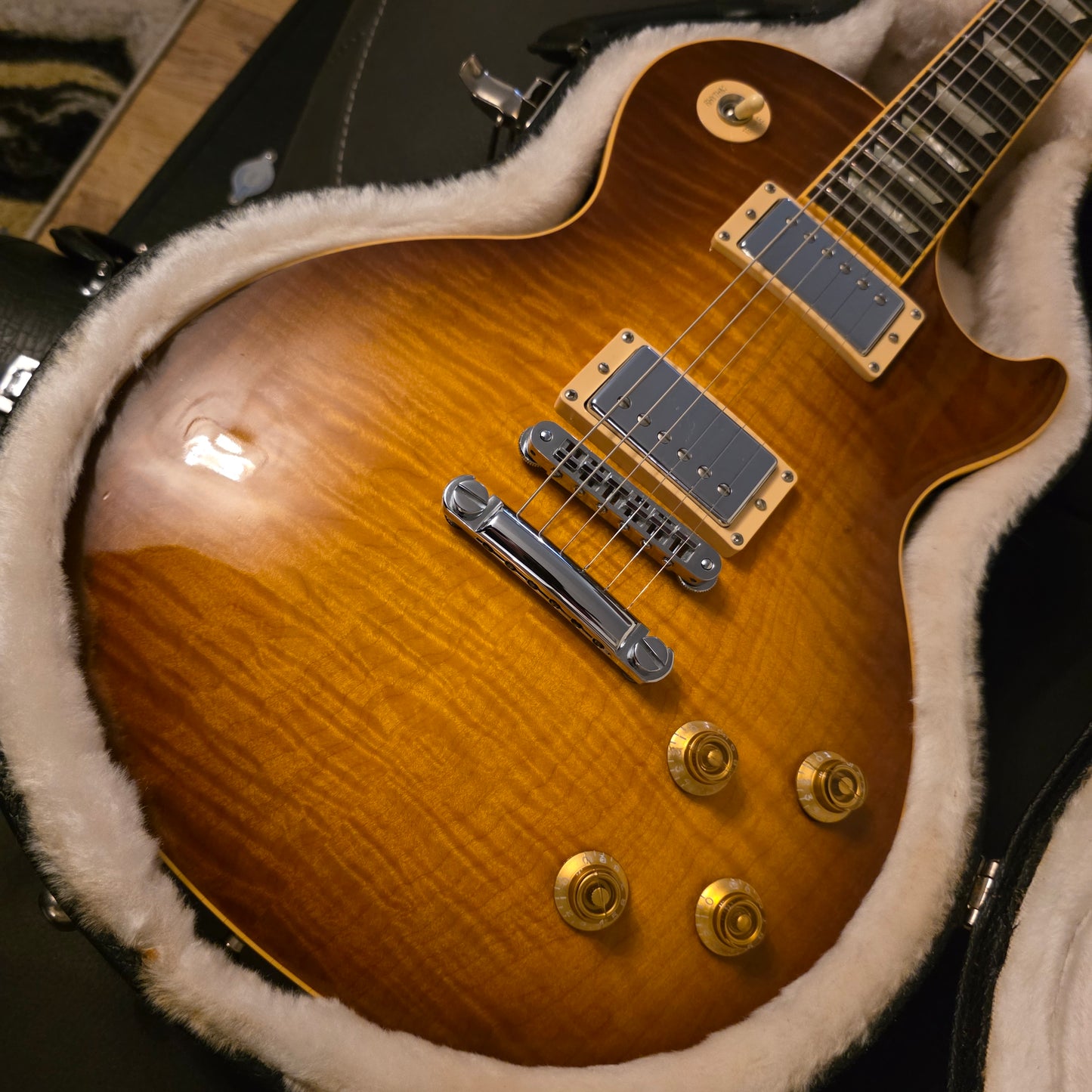 Gibson Les Paul Standard 2009 - Honeyburst AAA flame