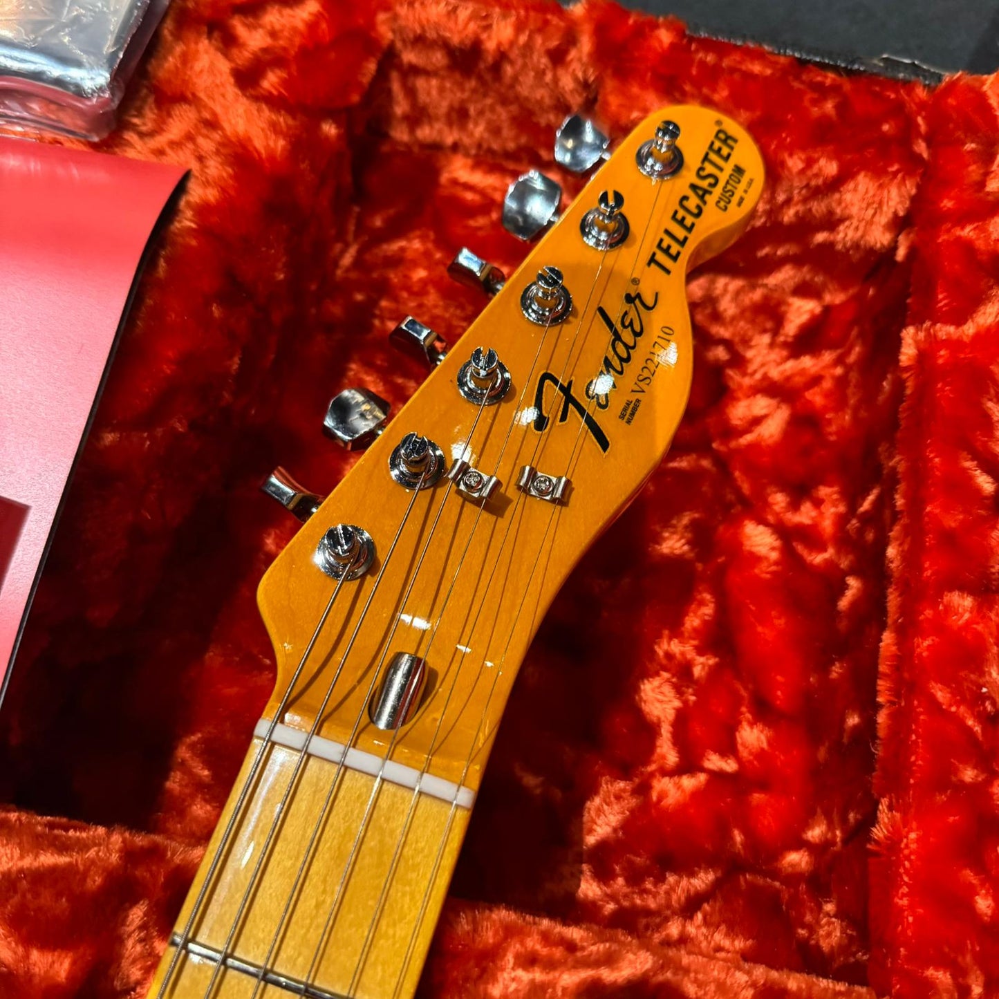Fender American Vintage II '77 Telecaster Custom with Maple Fretboard 2022 Wine