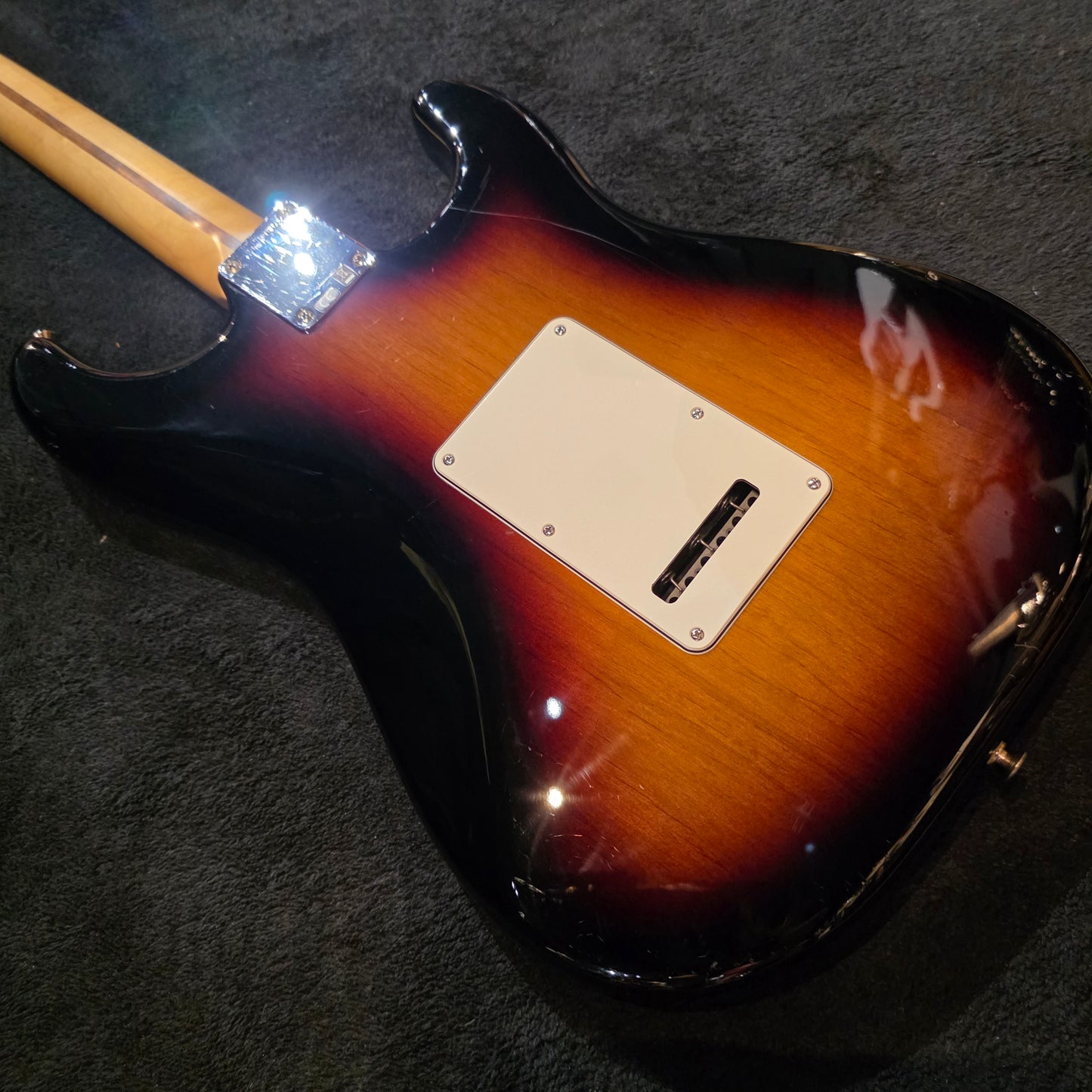 Fender Standard Stratocaster 2012- 3 tone sunburst - LEFT-HANDED