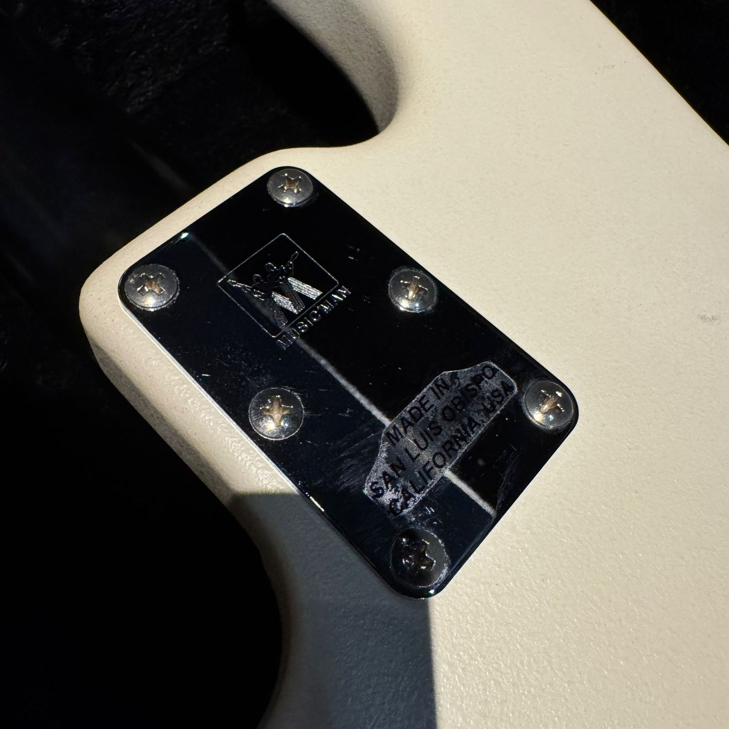 Ernie Ball Music Man SUB Bass 4 Active White