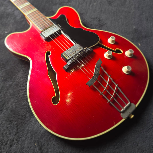 Hofner Verithin 1962-1964 in Cherry Red