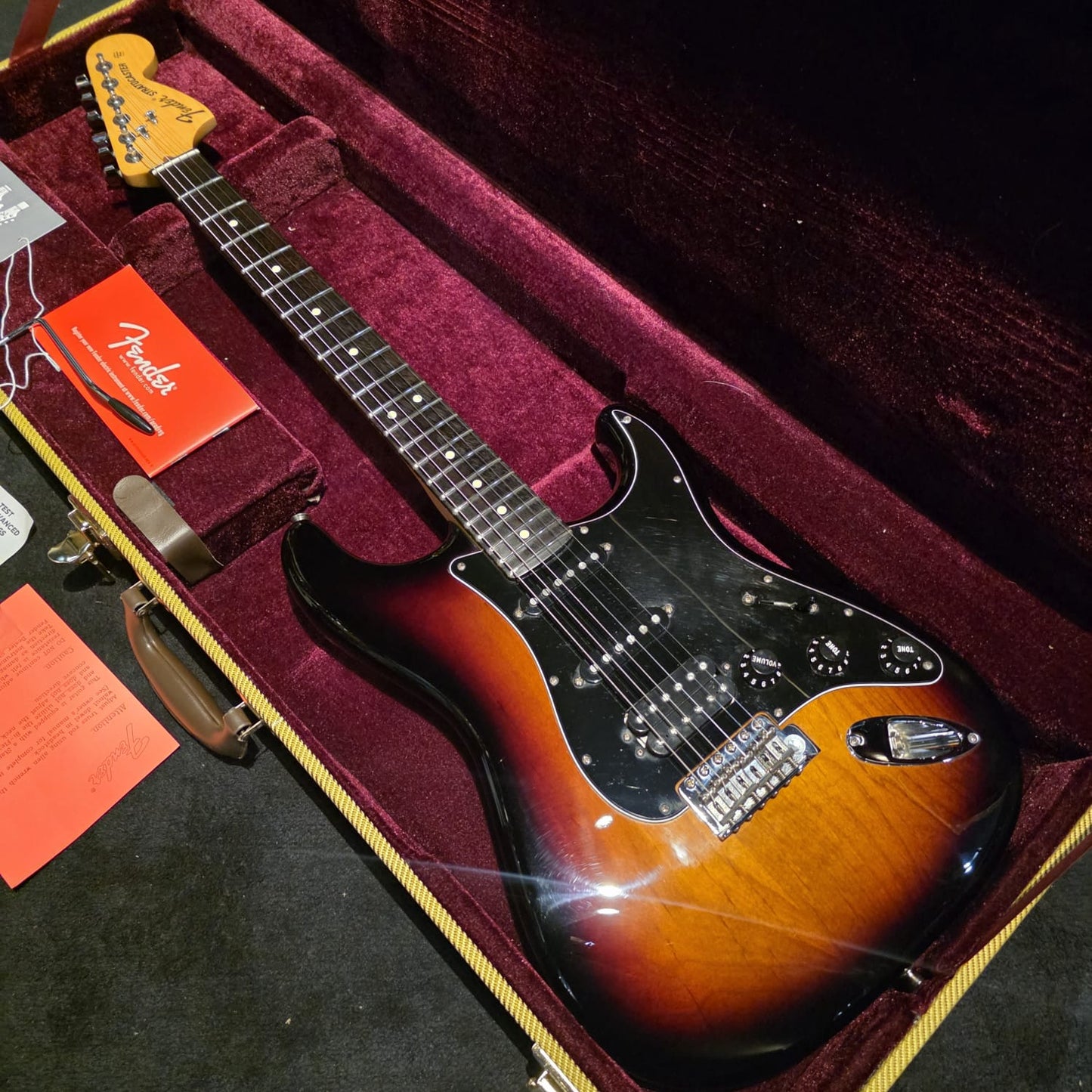Fender American Special Stratocaster HSS with Rosewood Fretboard 2016 - 3-Color Sunburst