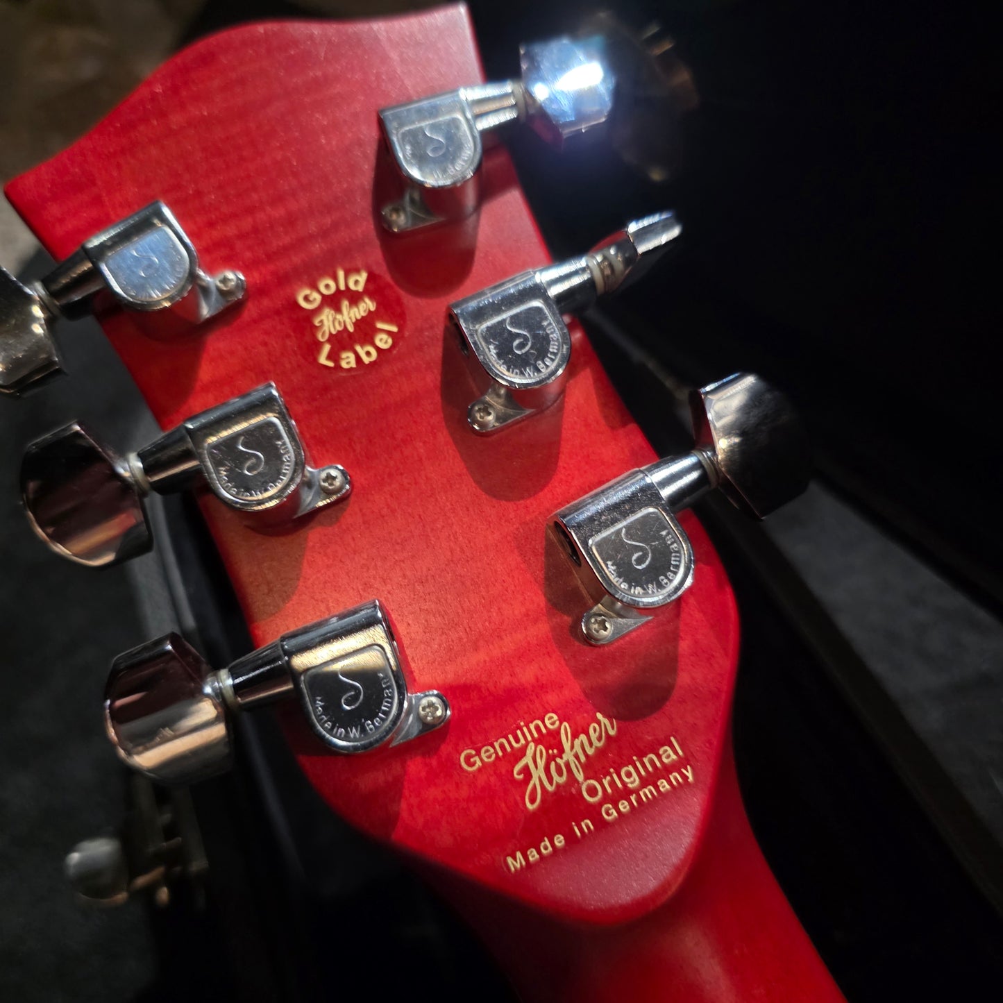 Hofner President Gold Label Custom Shop Cherry Red