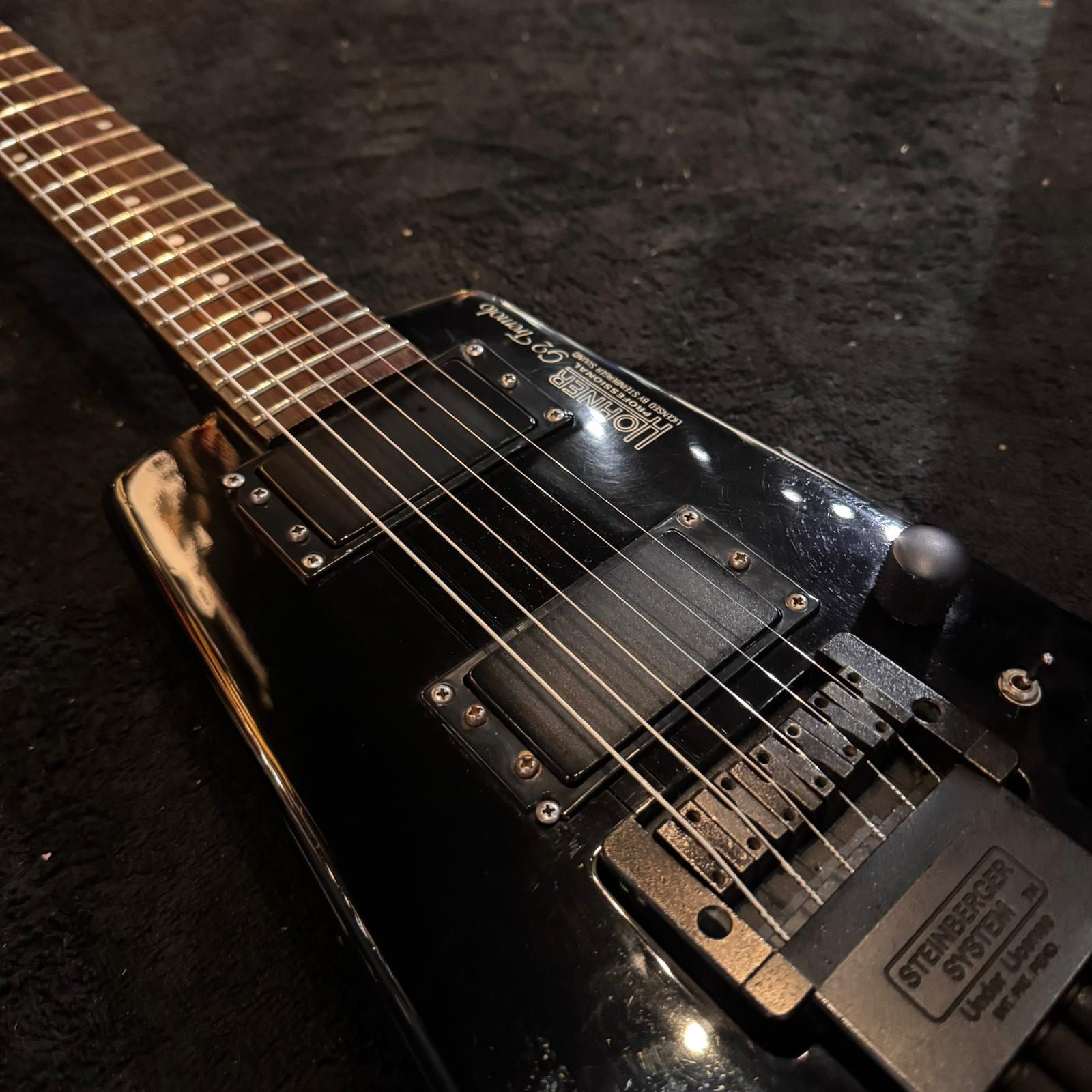 Hohner Professional Steinberger Licenced G2 Tremolo headless