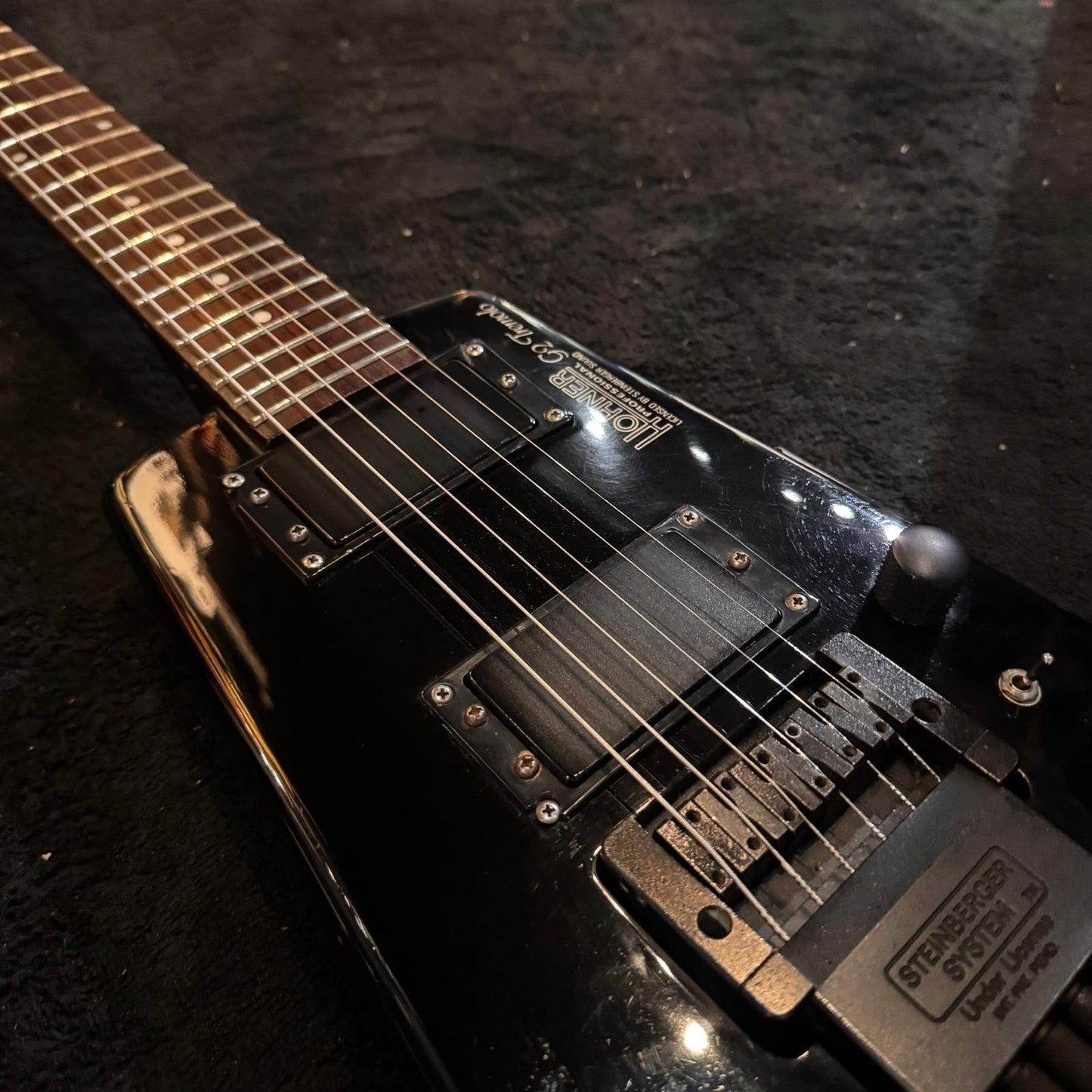 Hohner Professional Steinberger Licenced G2 Tremolo headless electric guitar