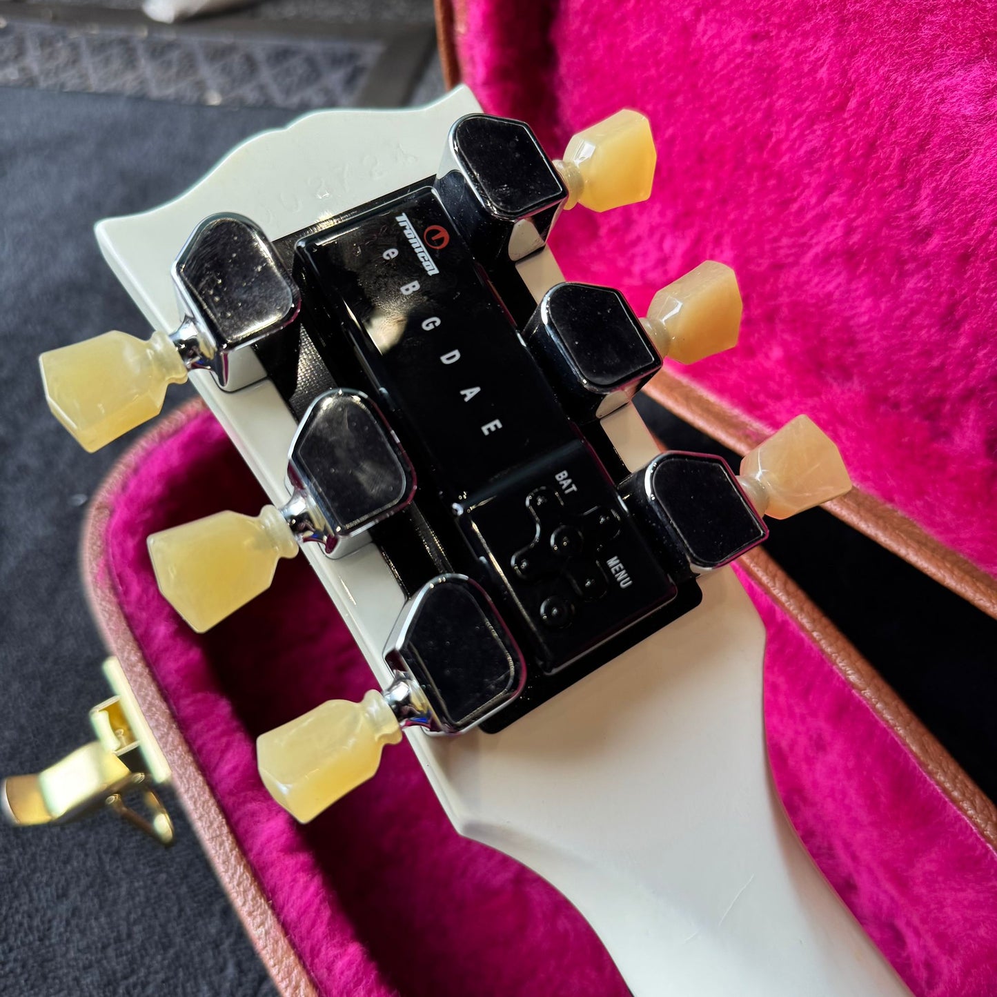 Gibson SG Standard 2014 - Alpine White with E-Tune