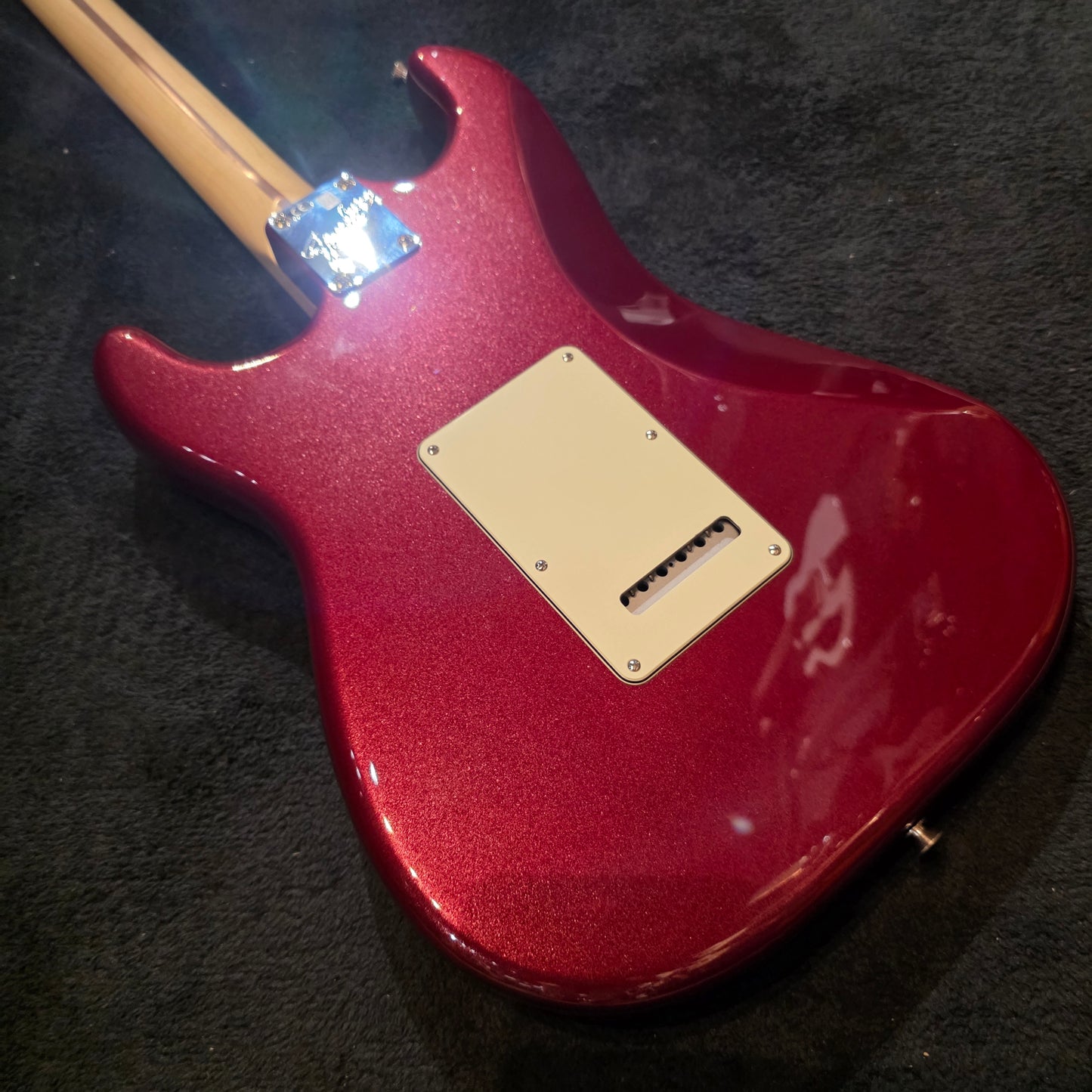 Fender American Performer Stratocaster HSS with Rosewood Fretboard Aubergine
