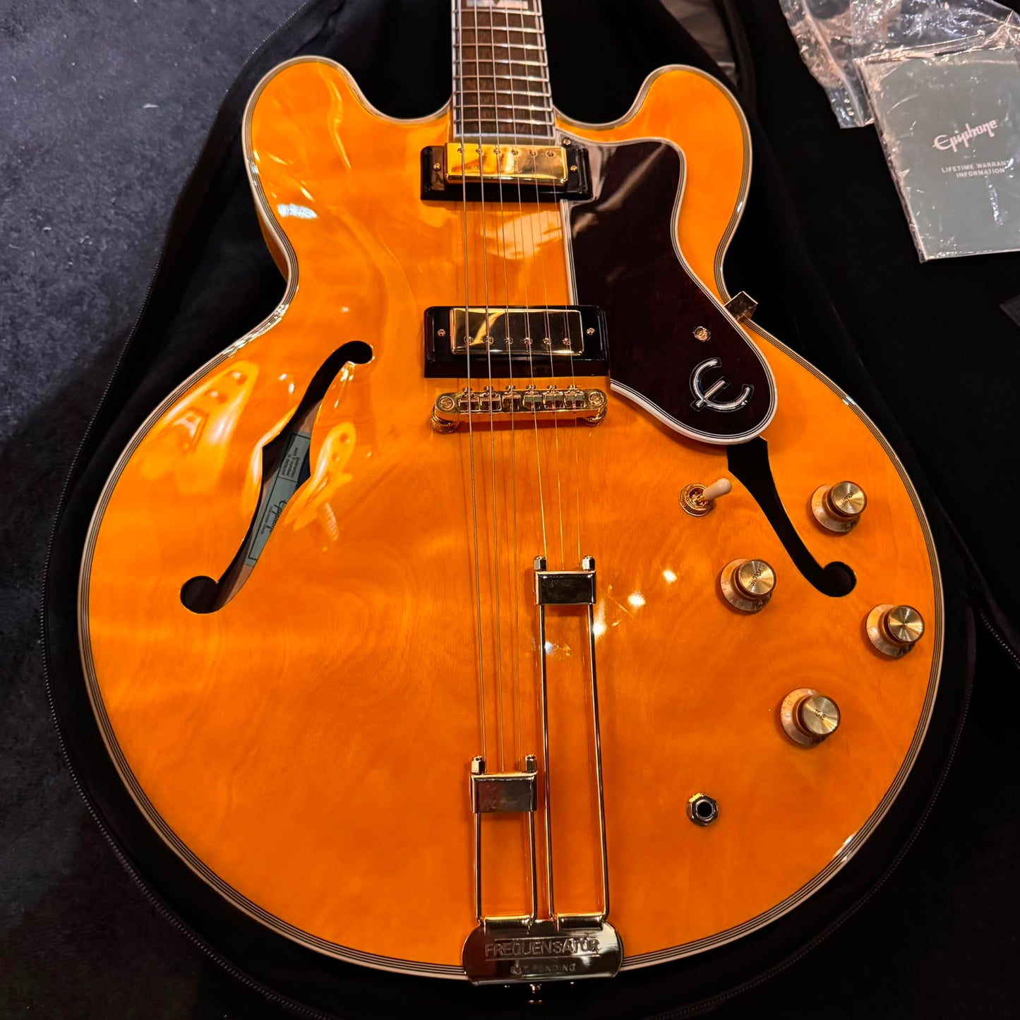 Epiphone Sheraton with Laurel Fretboard 2024 - Natural