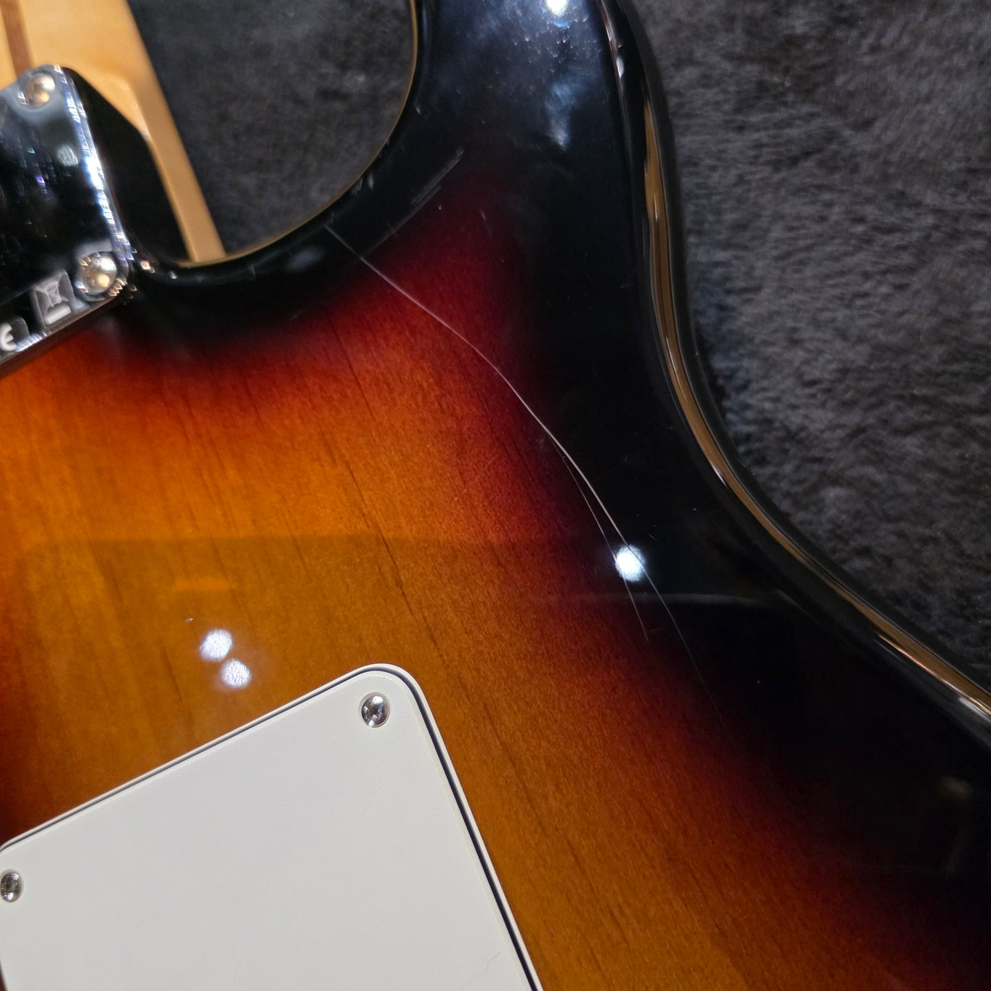 Fender Standard Stratocaster 2012- 3 tone sunburst - LEFT-HANDED