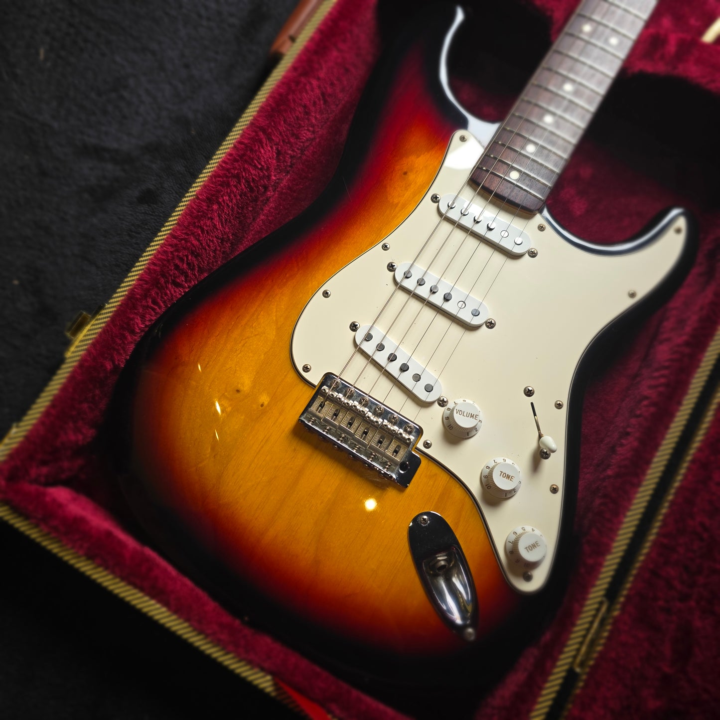 Fender Classic Series '70s Stratocaster 3-Color Sunburst