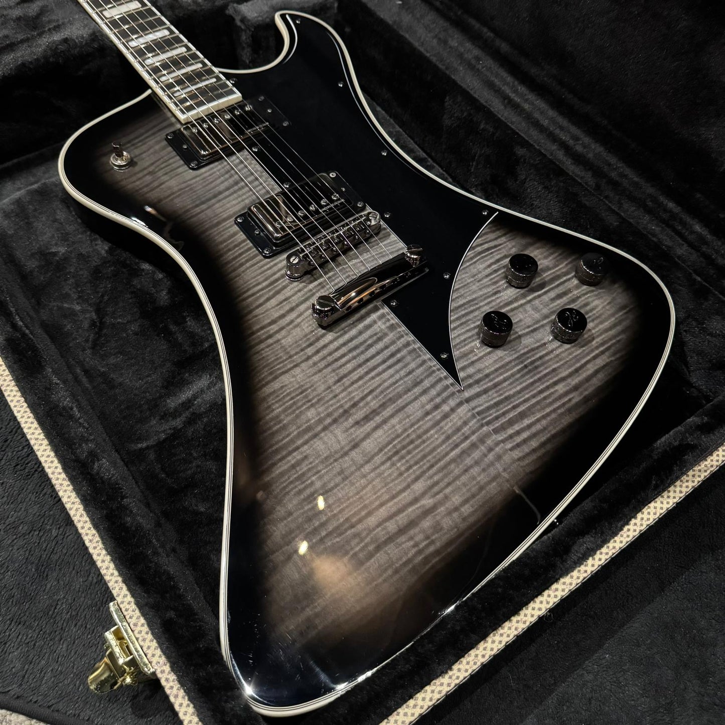 Hagstrom Fantomen LTD Edition Cosmic Burst with Hard Case