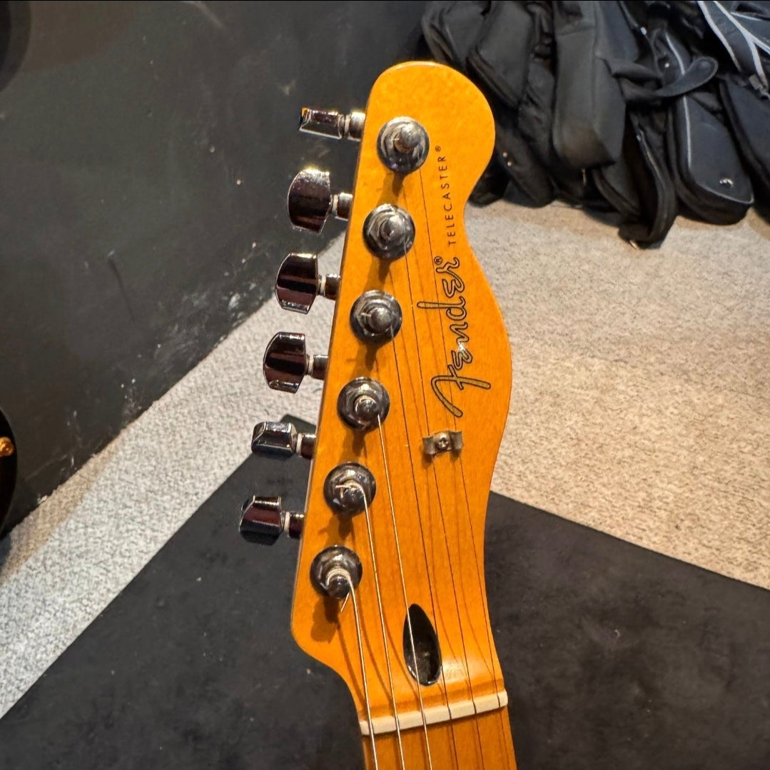 Fender Player Telecaster with Maple Fretboard Butterscotch Blonde