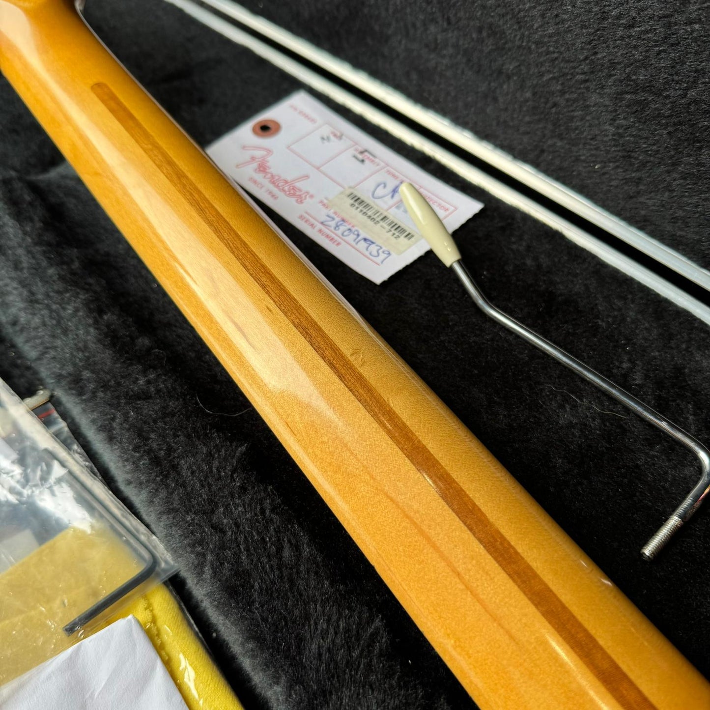 Fender American Series Stratocaster with Maple Fretboard 2008 - Candy Cola