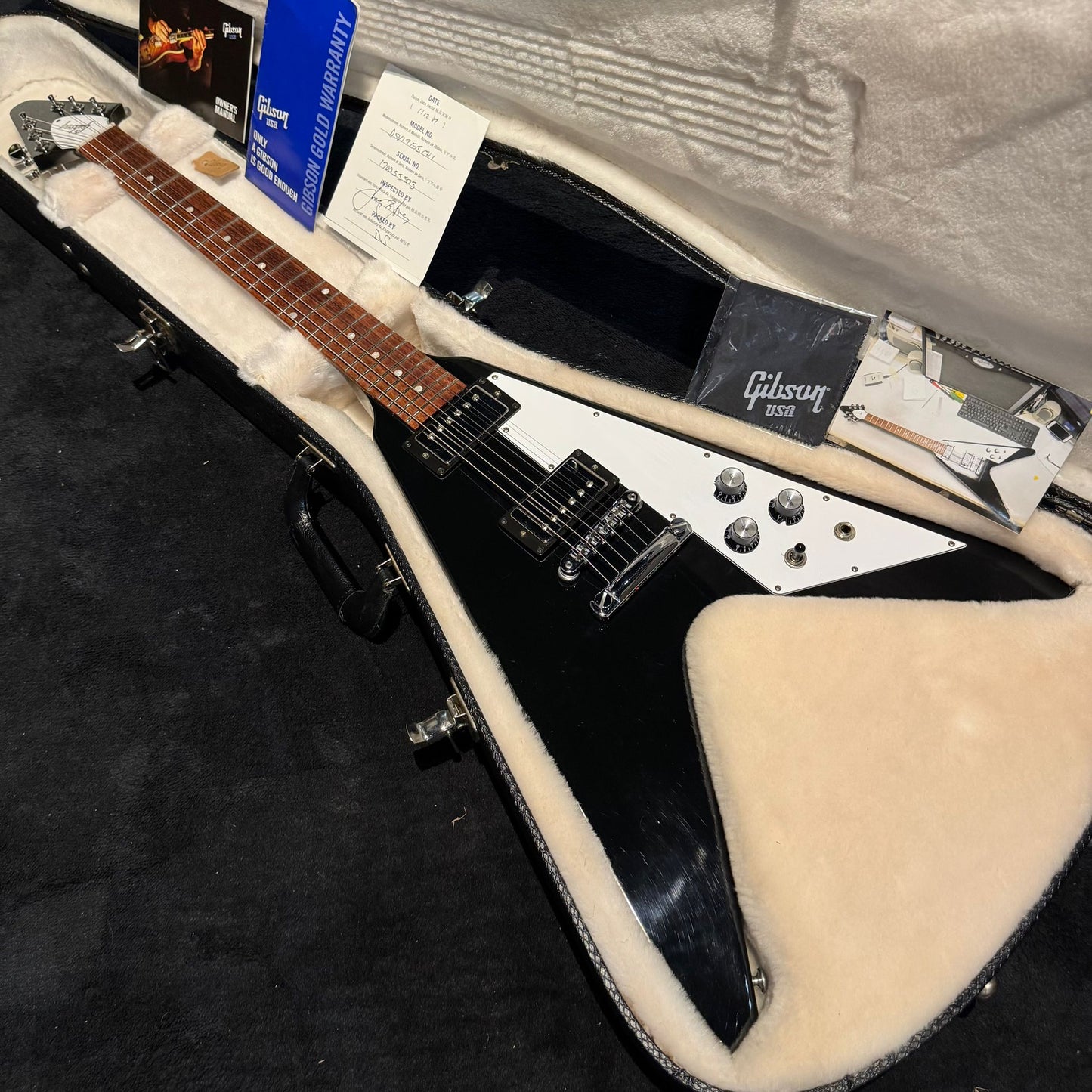 Gibson Flying V T 2014 with dirty finger pickups