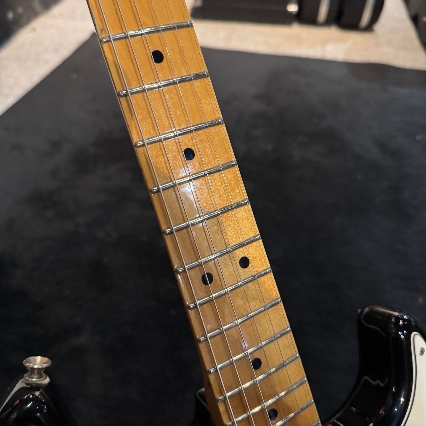 Fender Standard Stratocaster with Maple Fretboard Black