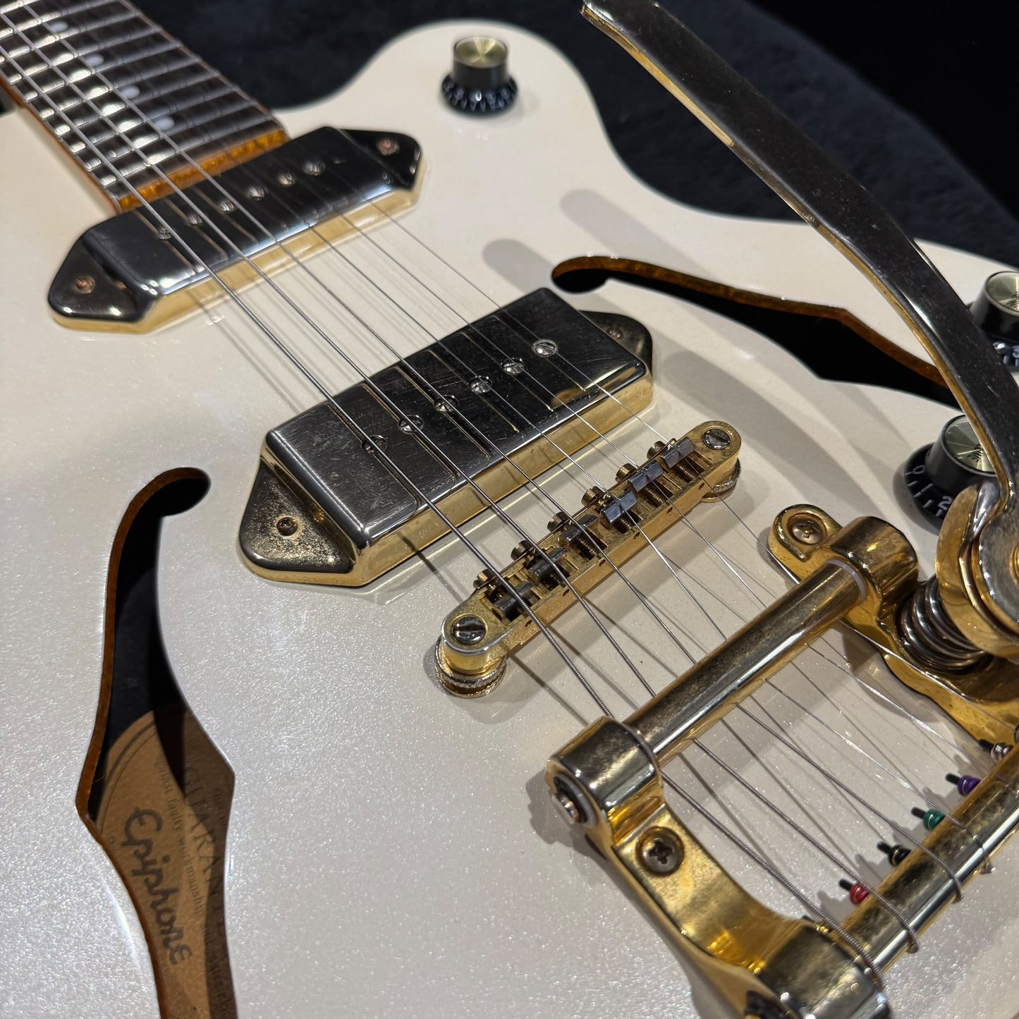 Epiphone Wildkat Royale Pearl White