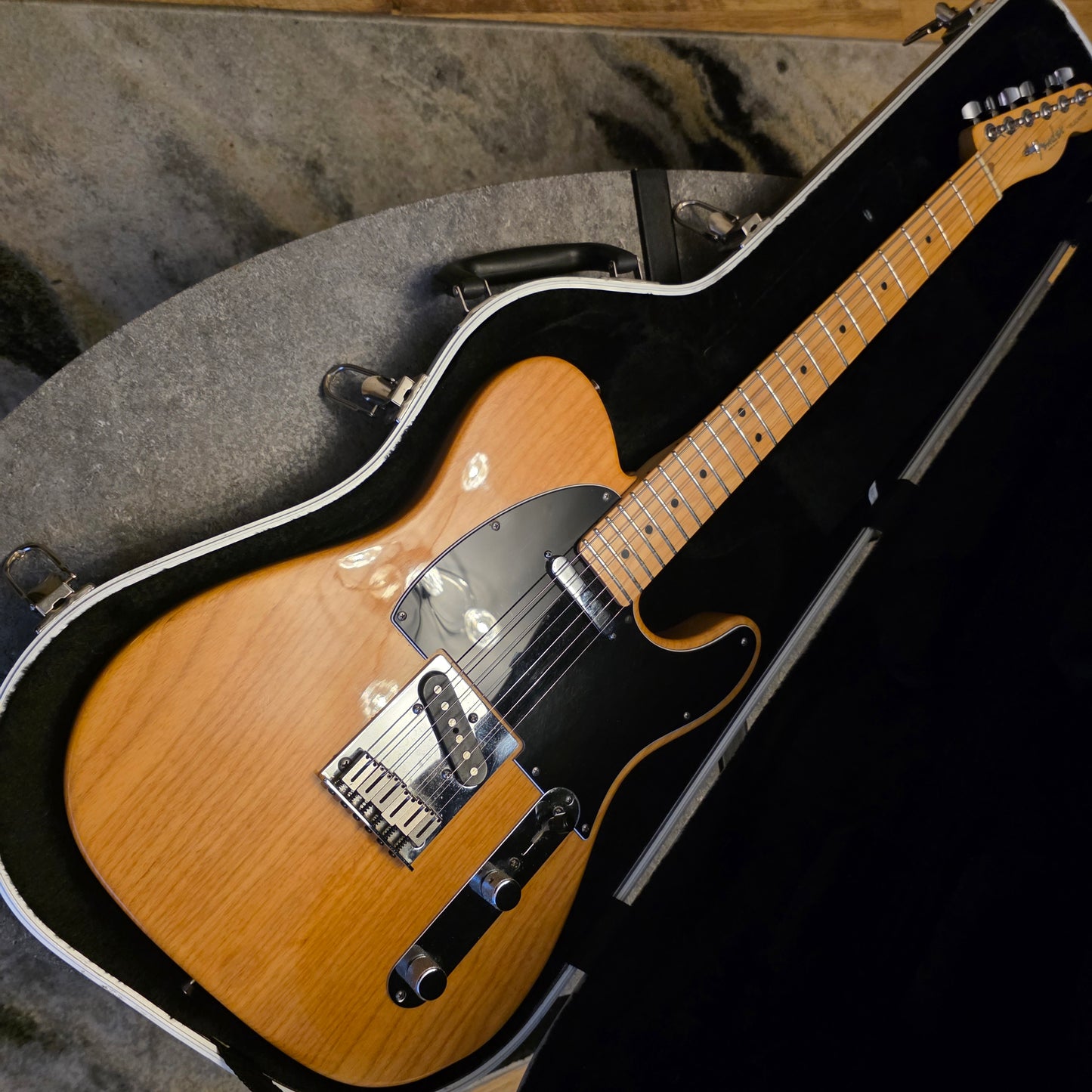 Fender American Series Ash Telecaster with Maple Fretboard 2006 - Honey Blonde