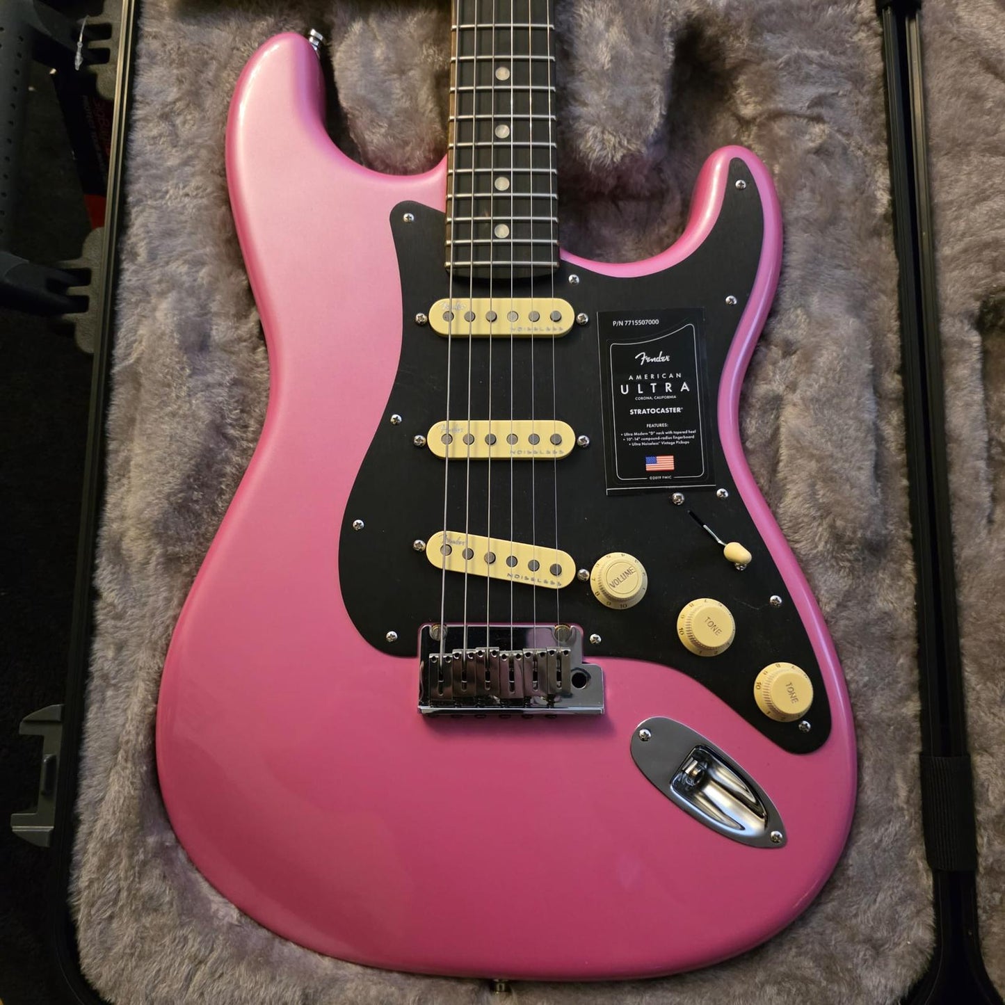 Fender USA Ultra Stratocaster 2023 - Bubble Gum Metallic