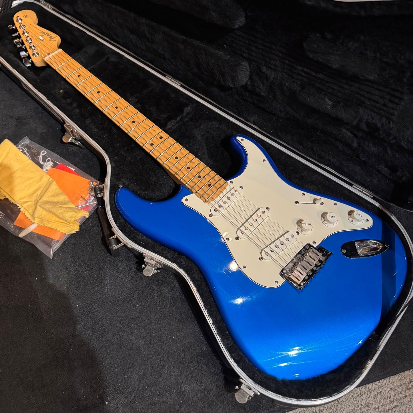 Fender American Standard Stratocaster 2001 - Chrome Blue