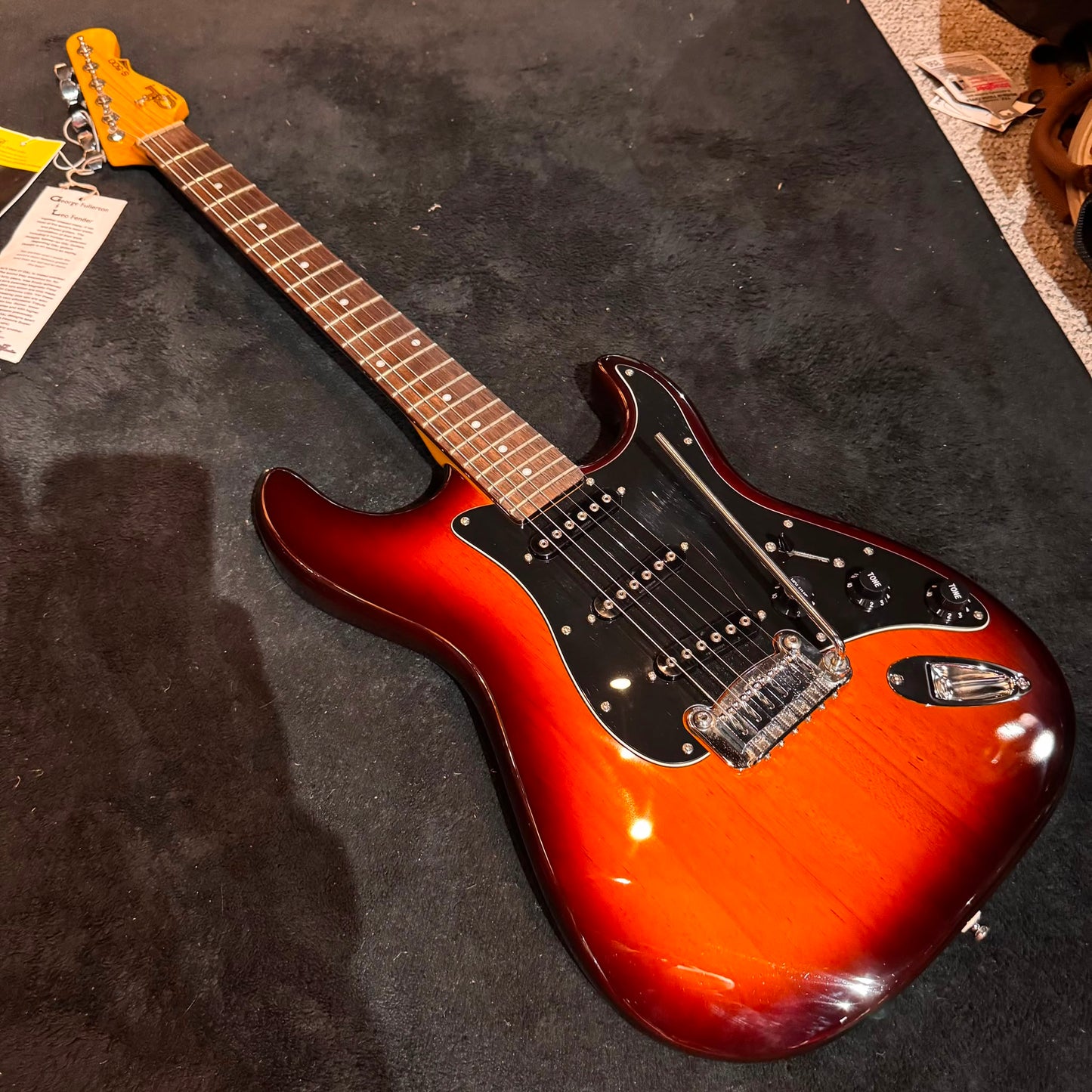G&L Tribute Series S-500 with Rosewood Fretboard 2010 - 2017 - Tobacco Sunburst