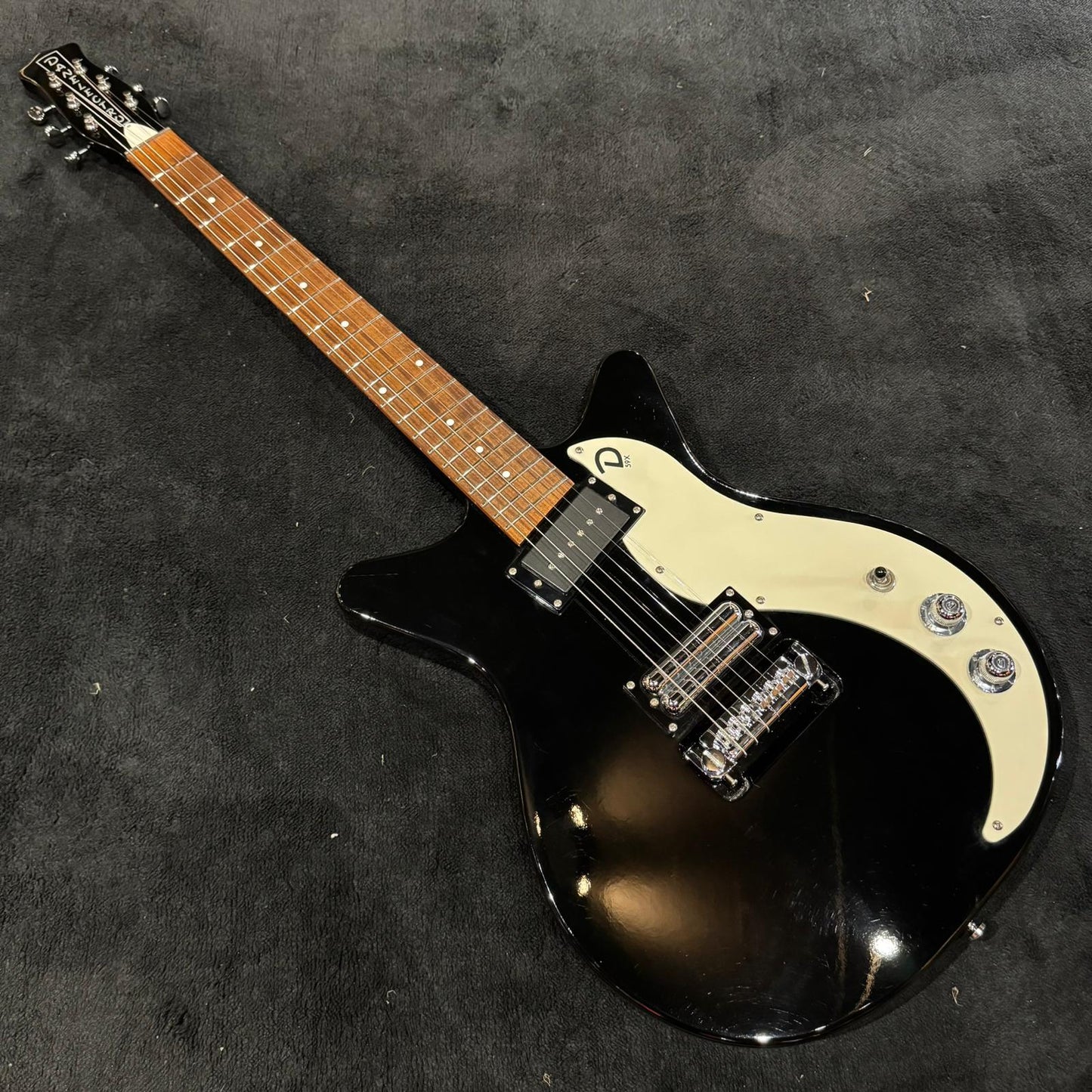 Danelectro 59XT with Lipstick Humbucker Black