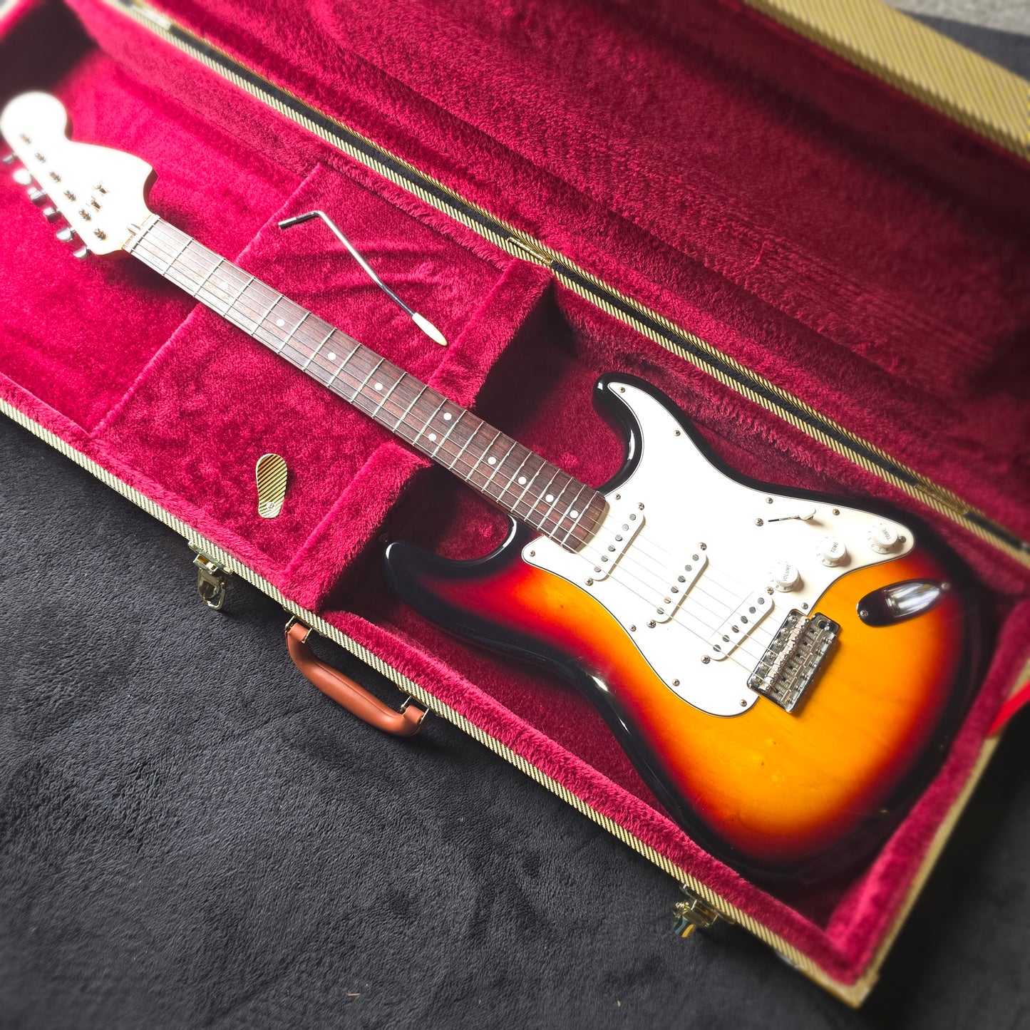 Fender Classic Series '70s Stratocaster 3-Color Sunburst