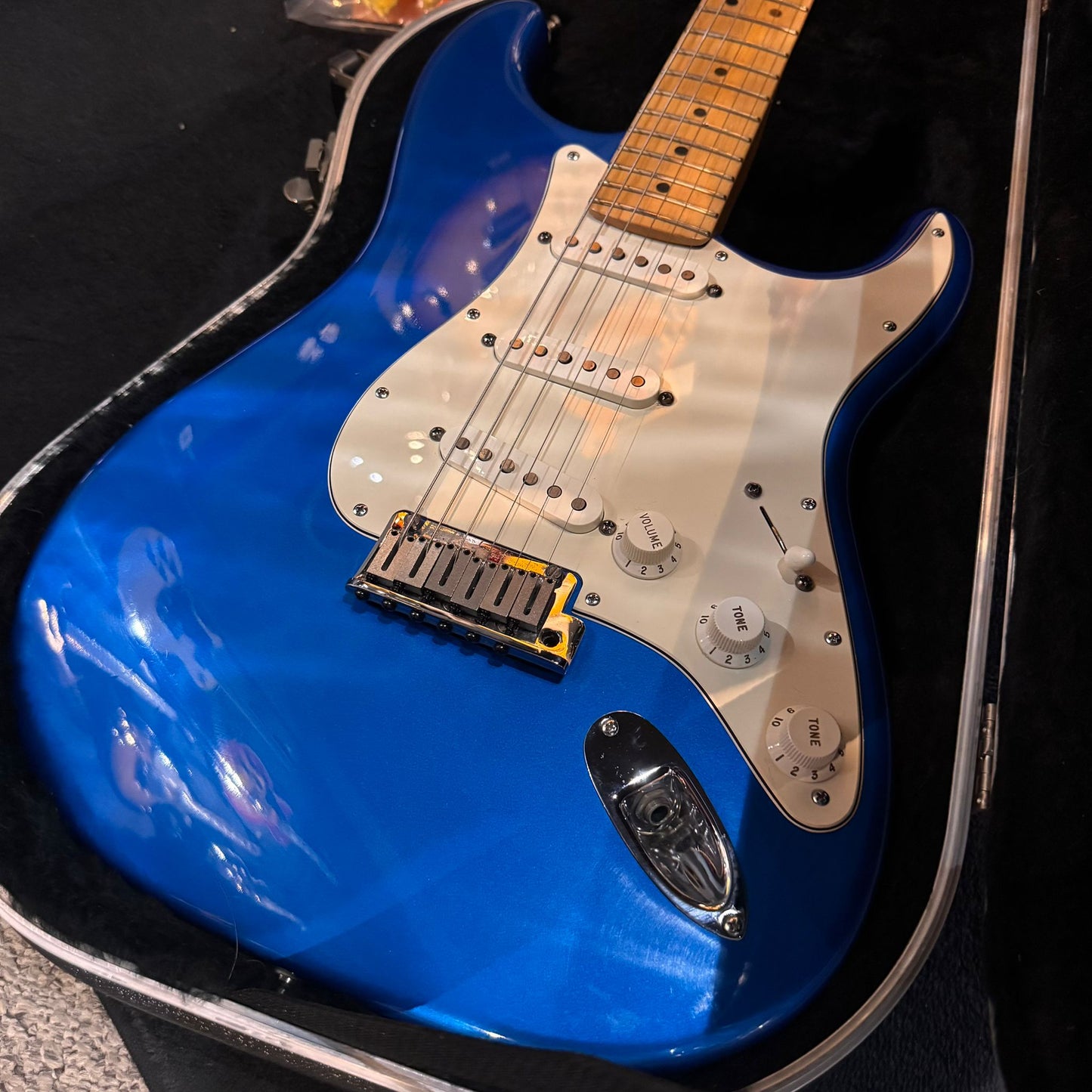 Fender American Standard Stratocaster 2001 - Chrome Blue