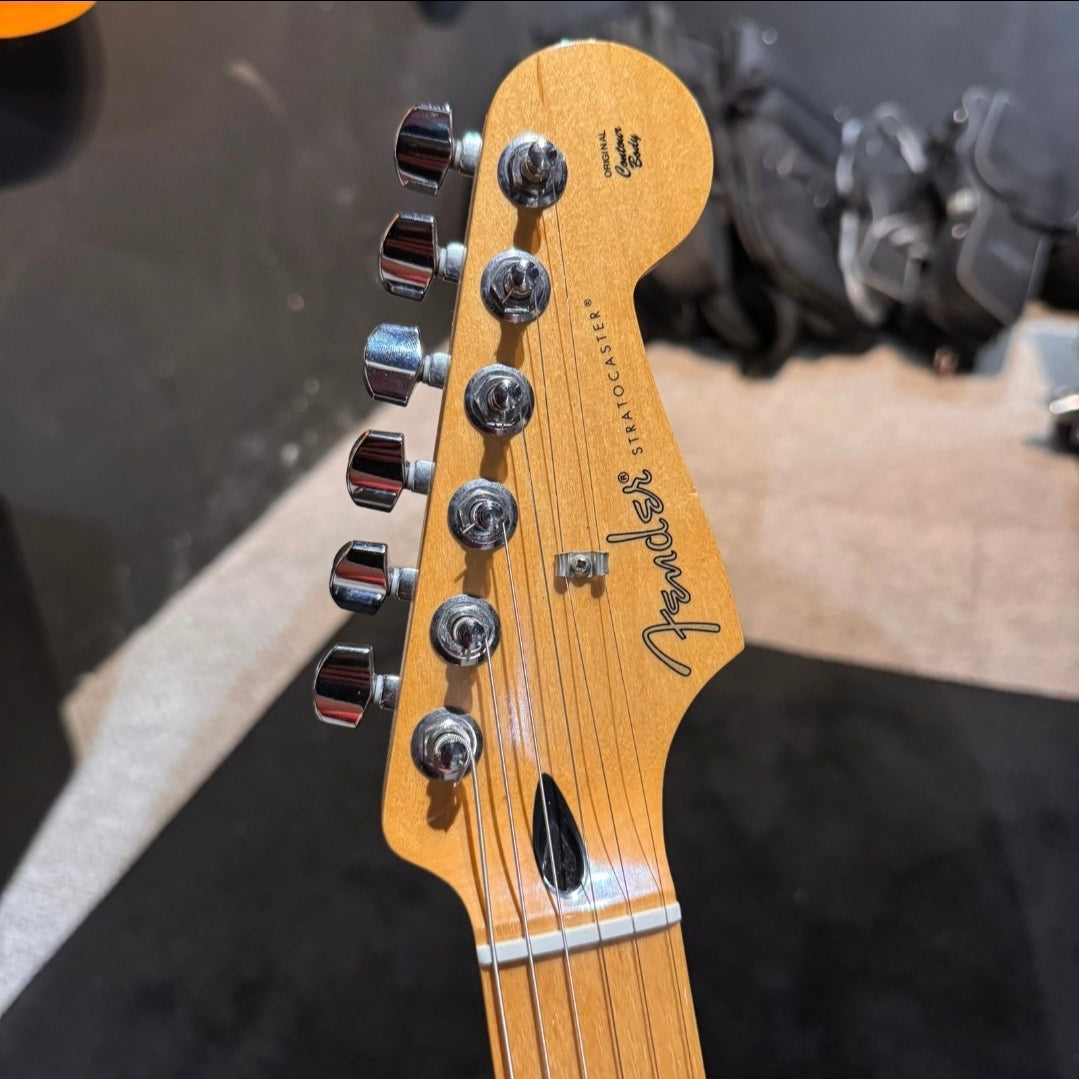 Fender Player Stratocaster with Maple Fretboard Buttercream