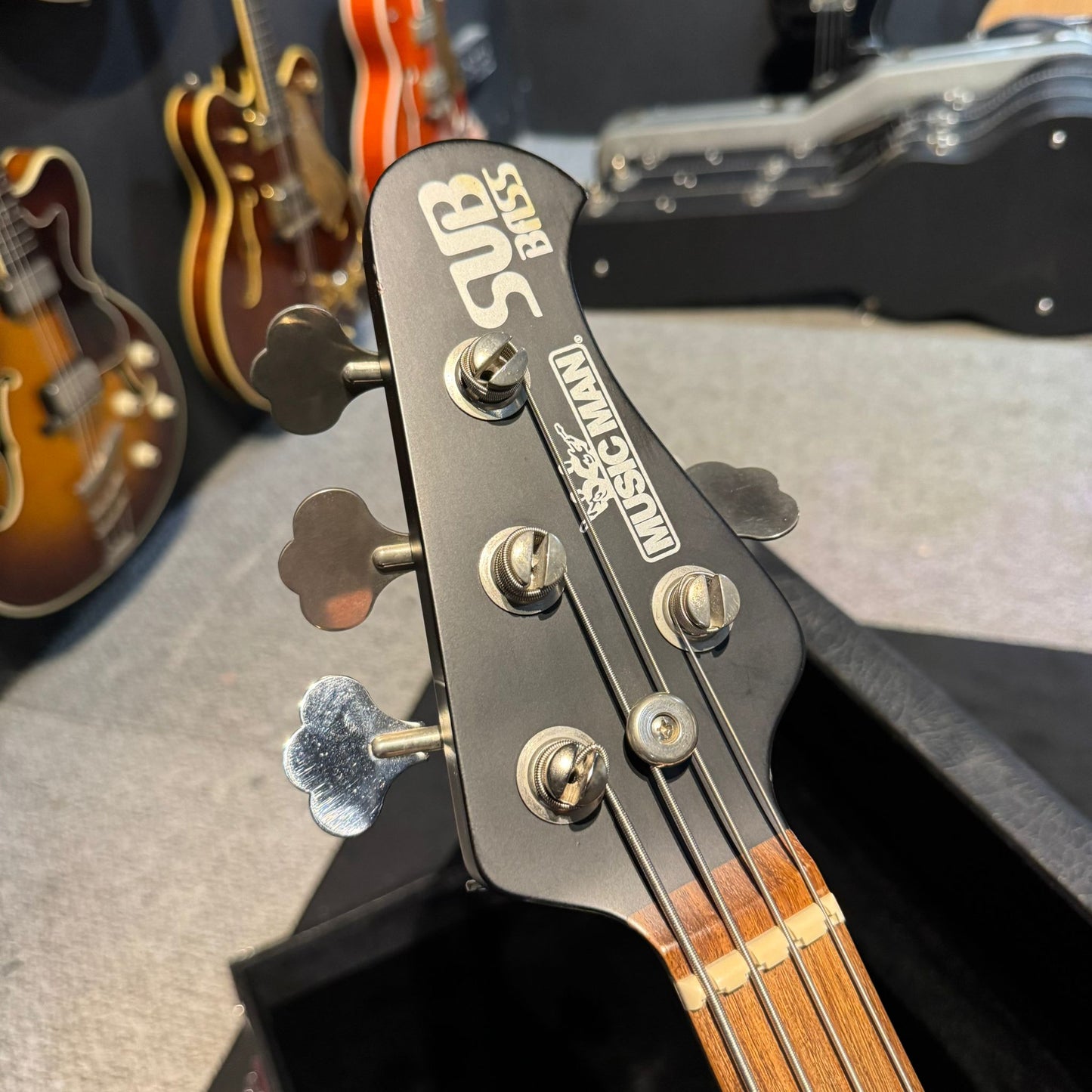 Ernie Ball Music Man SUB Bass 4 Active White