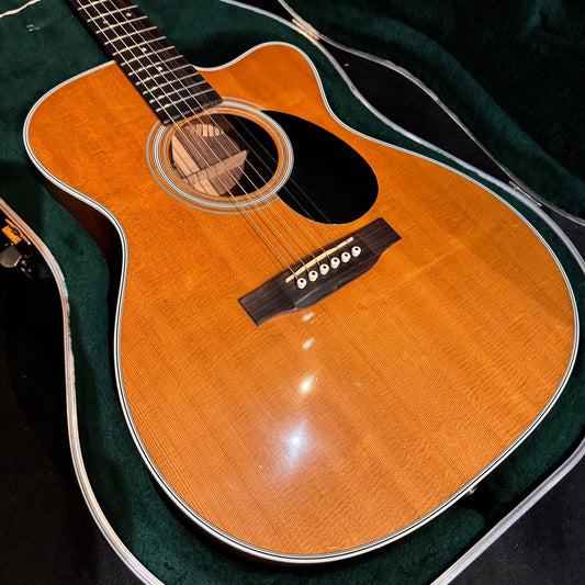 Martin Standard Series OMC-28E Eclipse Aura