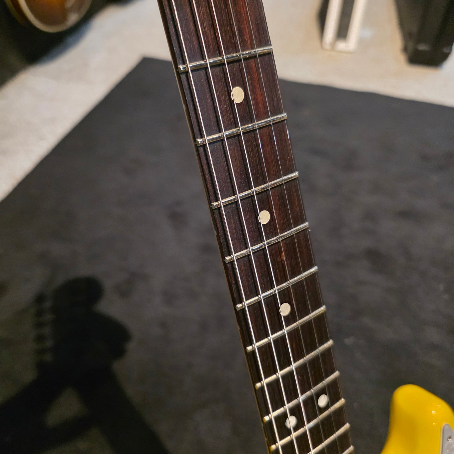 Fender Limited Edition Tom DeLonge Signature Stratocaster Graffiti Yellow