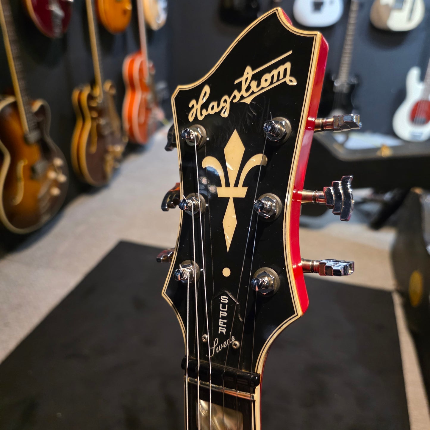 Hagstrom Super Swede 1980 Golden Sunburst #162 of #250