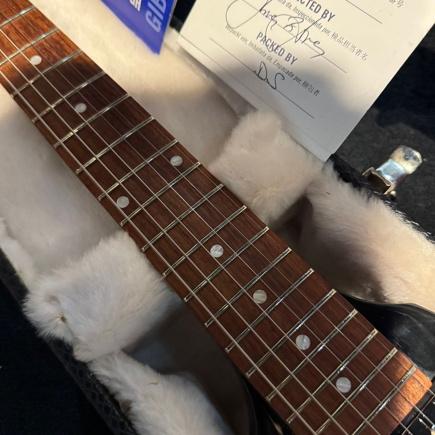 Gibson Flying V T 2014 with dirty finger pickups