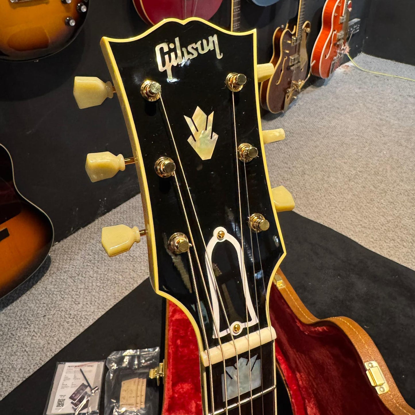 Gibson J-200 Original 2024/2025 Antique Natural