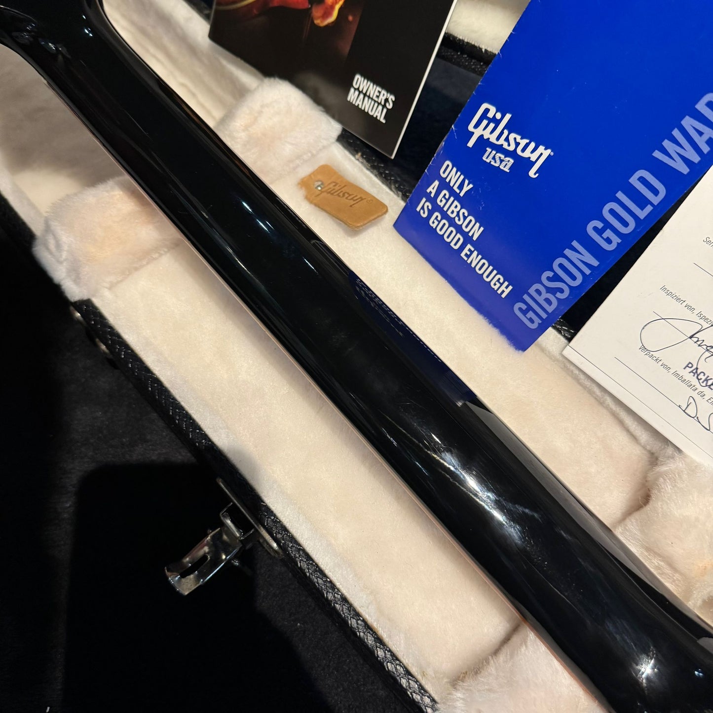 Gibson Flying V T 2014 with dirty finger pickups