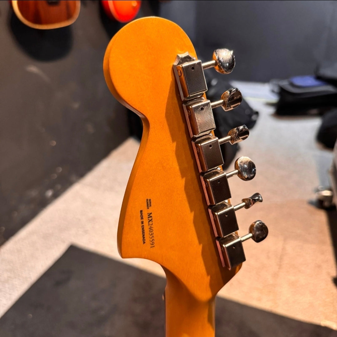 Fender Player II Jaguar 3-Color Sunburst