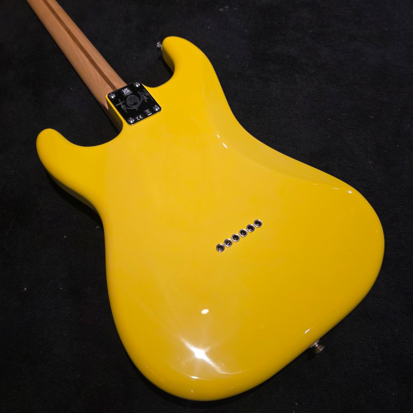 Fender Limited Edition Tom DeLonge Signature Stratocaster Graffiti Yellow